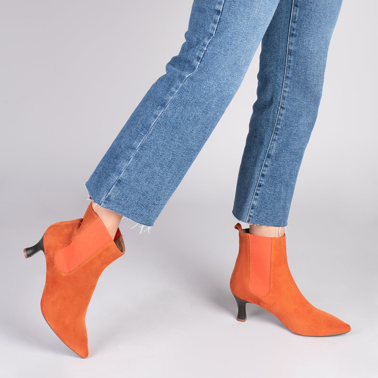 CHIC – Botines chelsea con tacón NARANJA