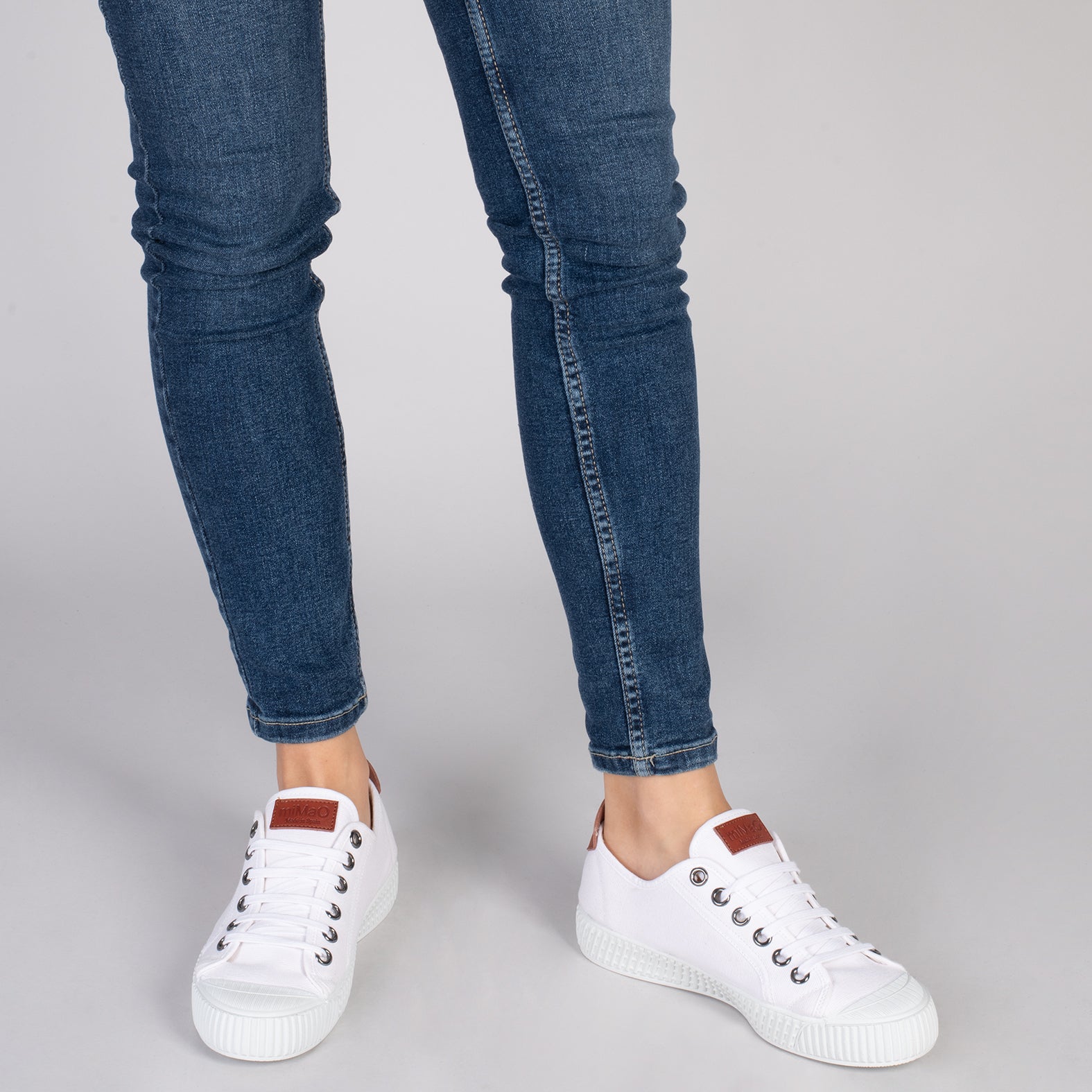 BAMBA - Zapatillas de lona hidrófuga con borreguito BLANCO