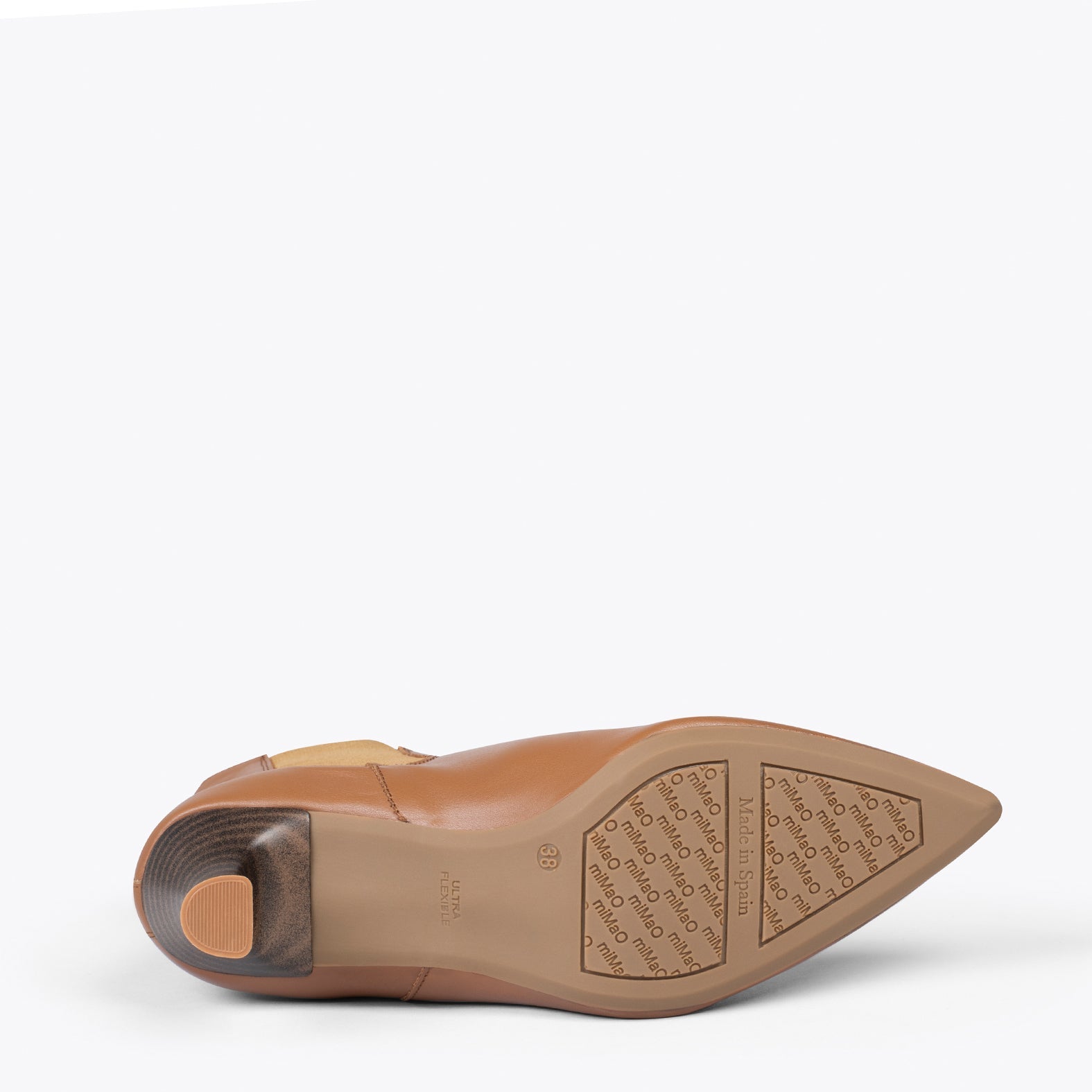 CHIC – Botines chelsea con tacón Camel napa