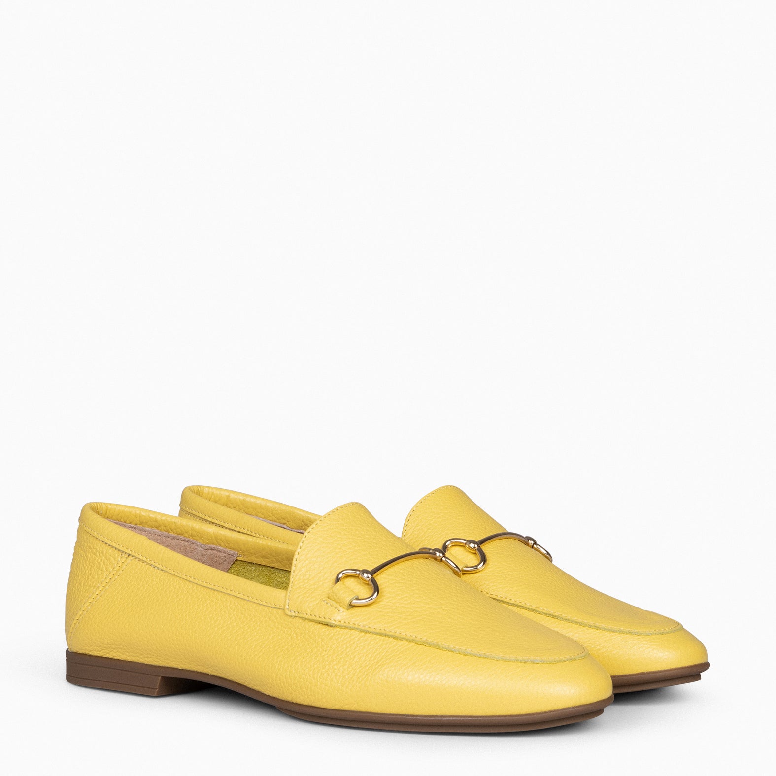 STYLE – Mocasines planos con adorno metalizado AMARILLO