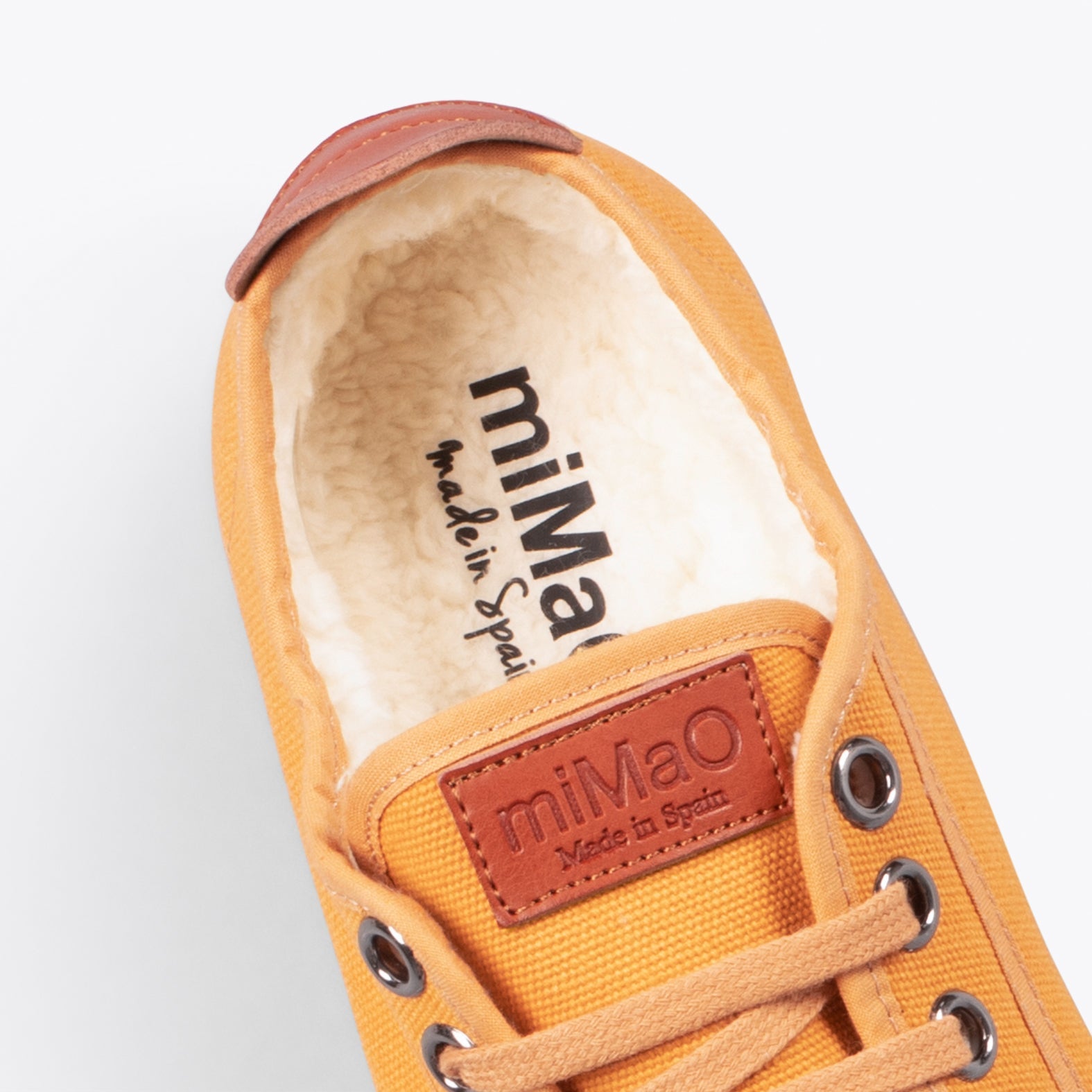 BAMBA - Zapatillas de lona hidrófuga con borreguito MOSTAZA