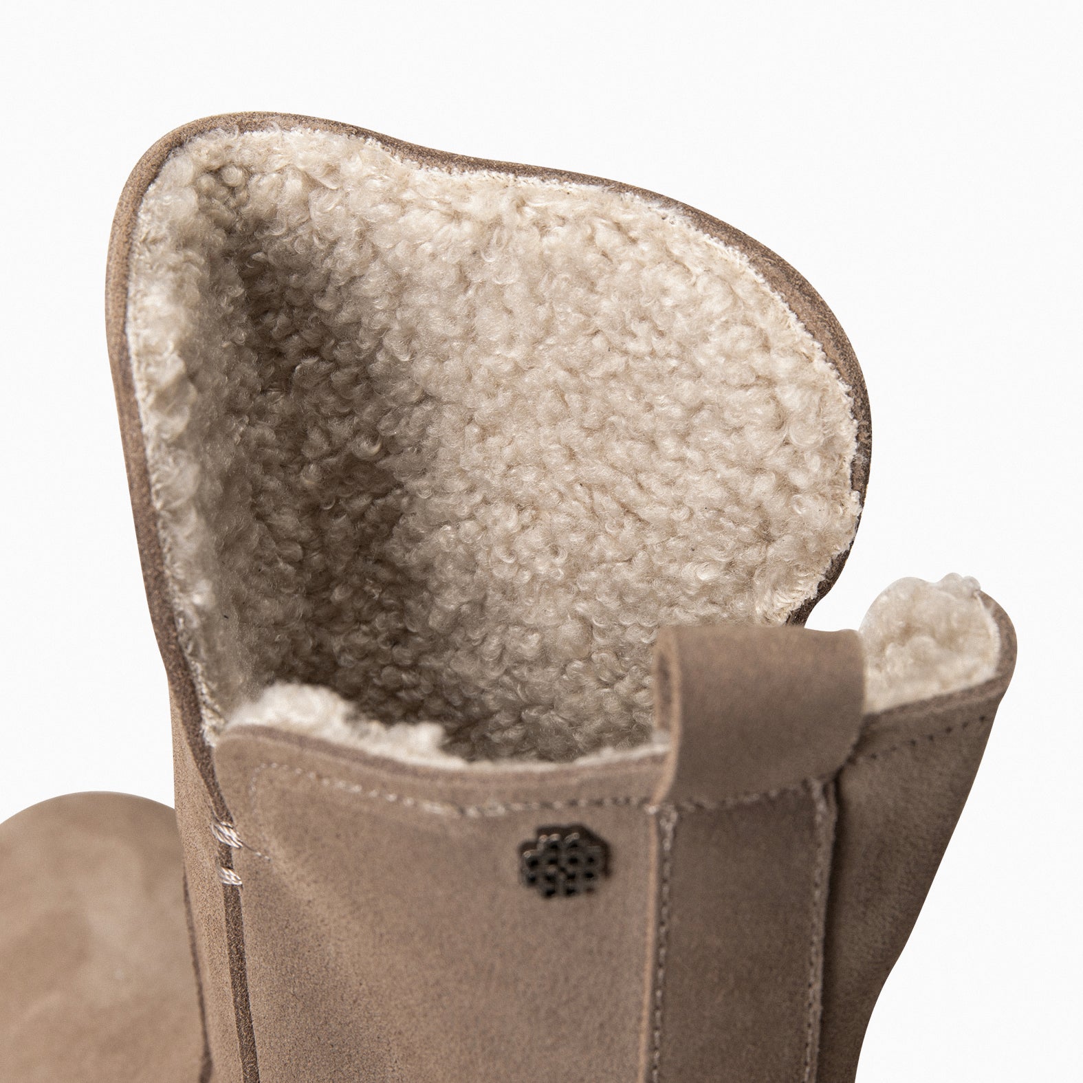 LAPONIA – Botin de mujer de piel de borrego TAUPE