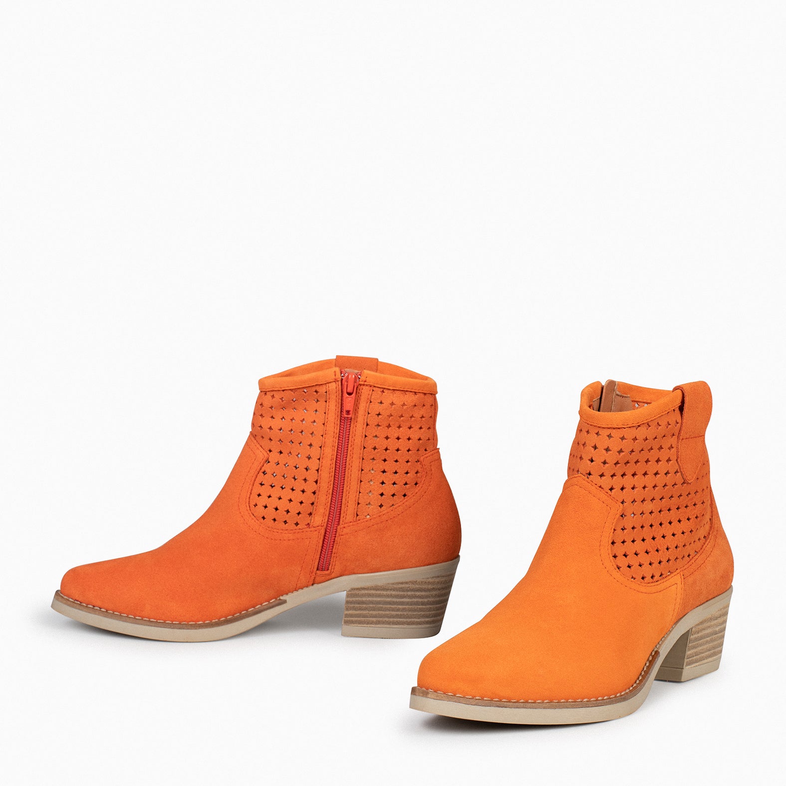 HOUSTON – Botines cowboy con tacón NARANJA