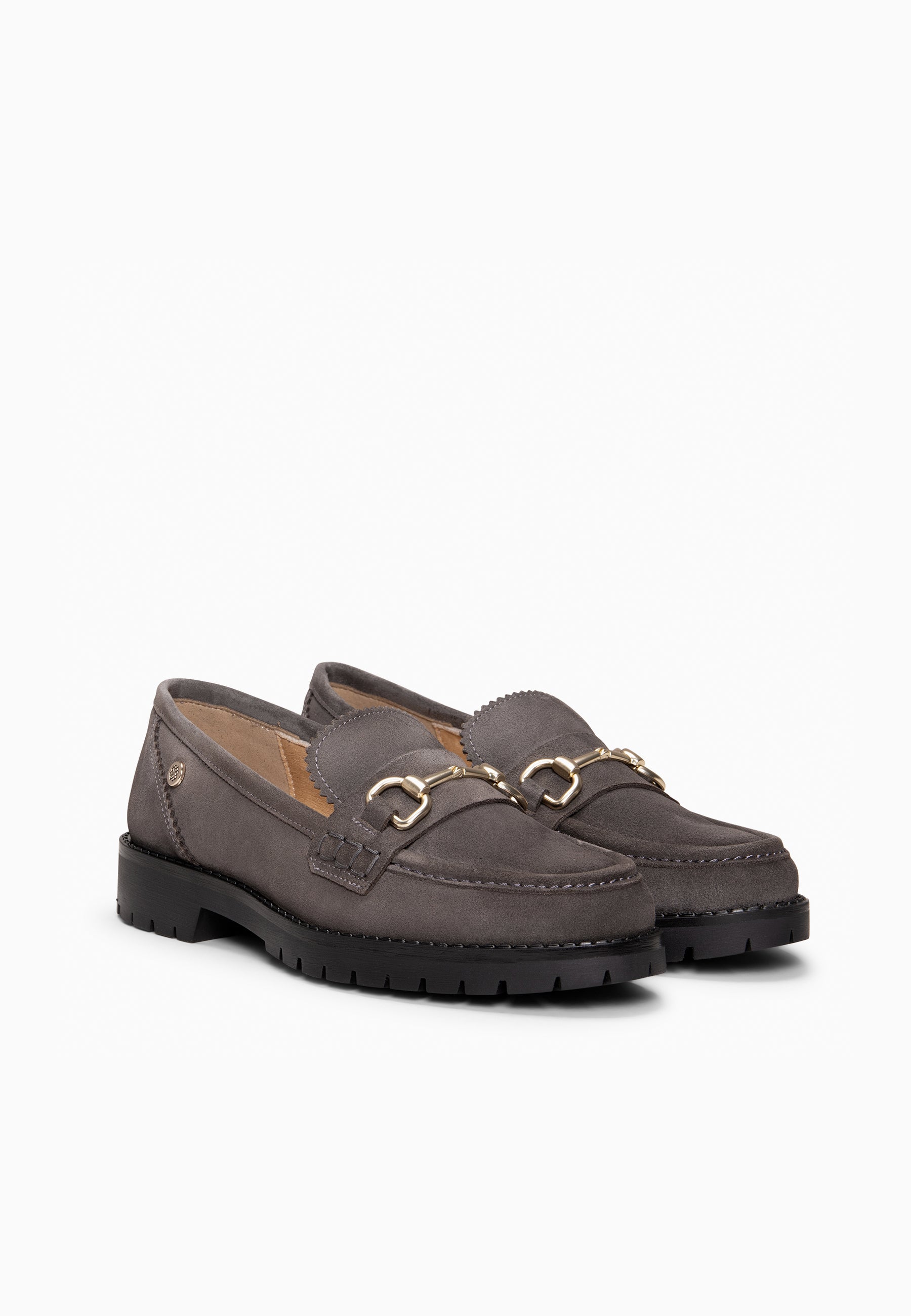 TREVILLA - Mocasín GRIS con aplique metálico