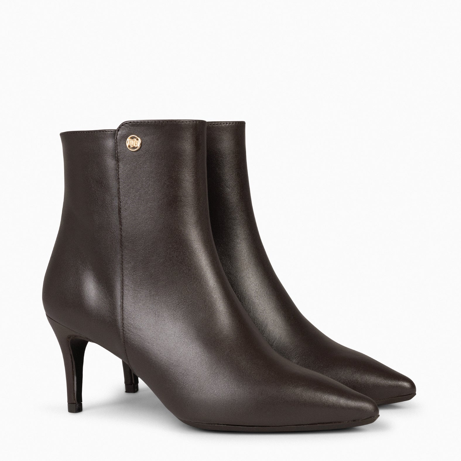 NIGHT – Botines elegantes de napa con tacón fino MARRÓN
