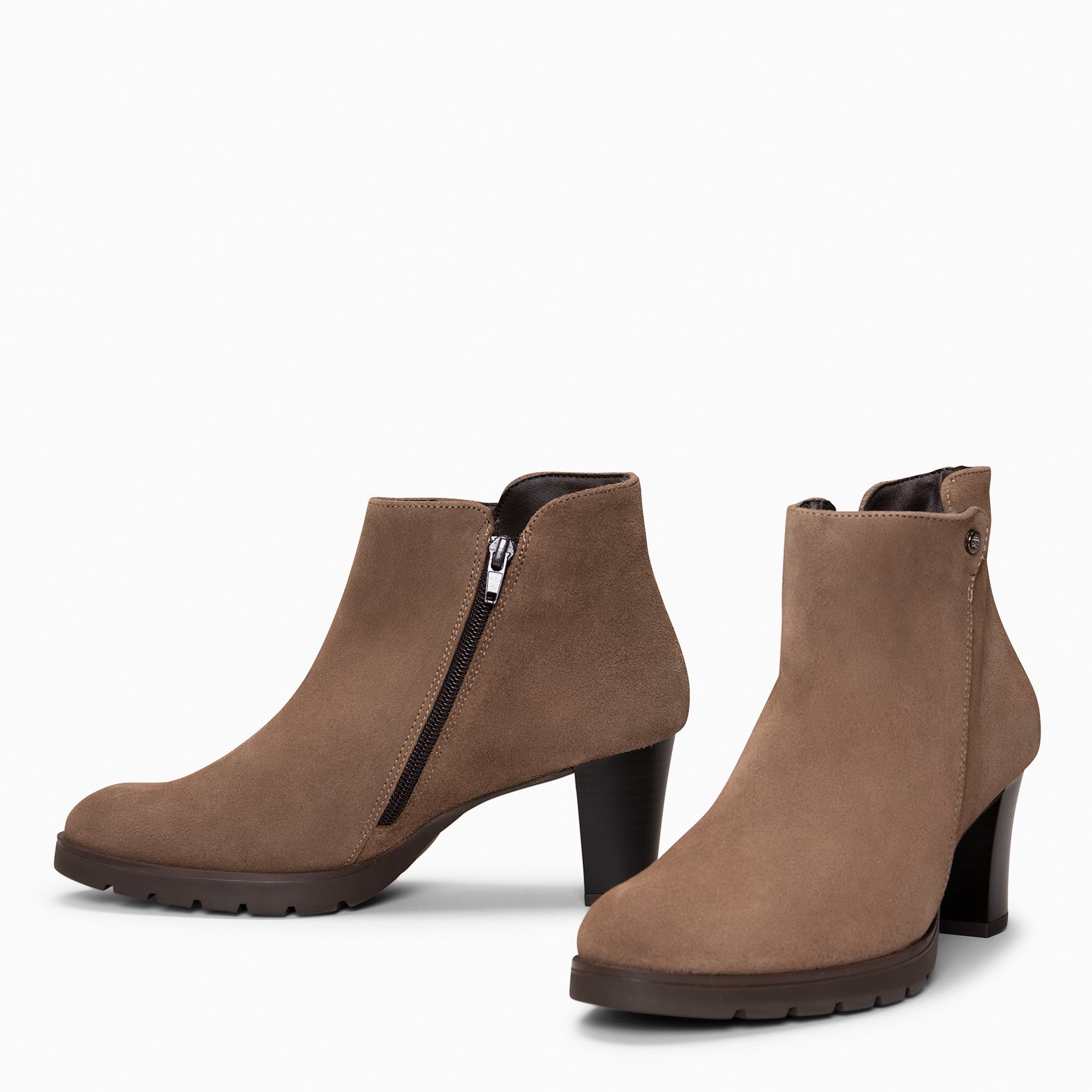 PRAGA - Botines TAUPE con tacón