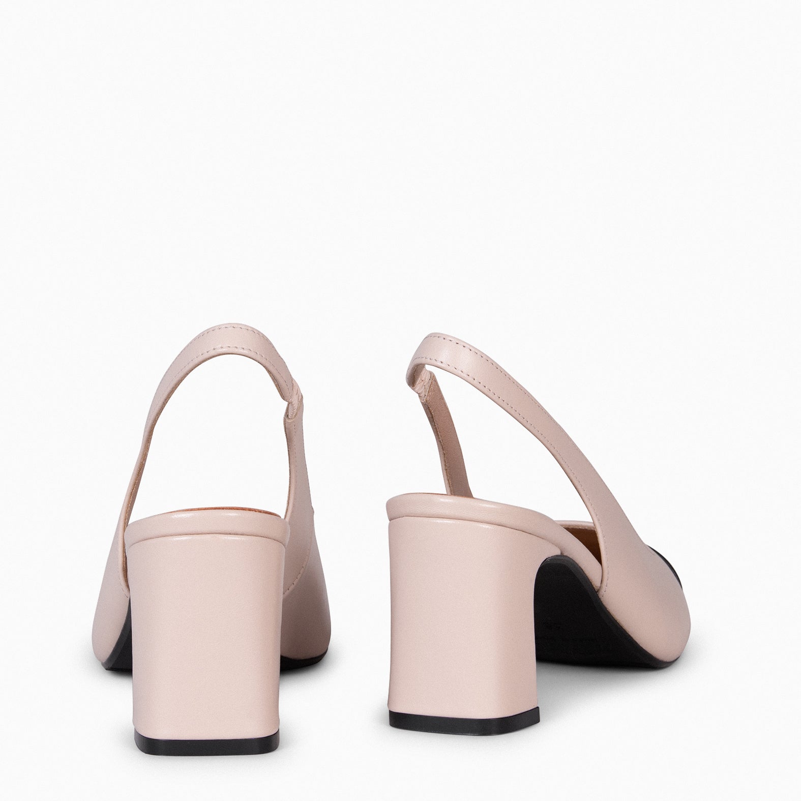 DIANA - Zapato NUDE puntera afilada NEGRO