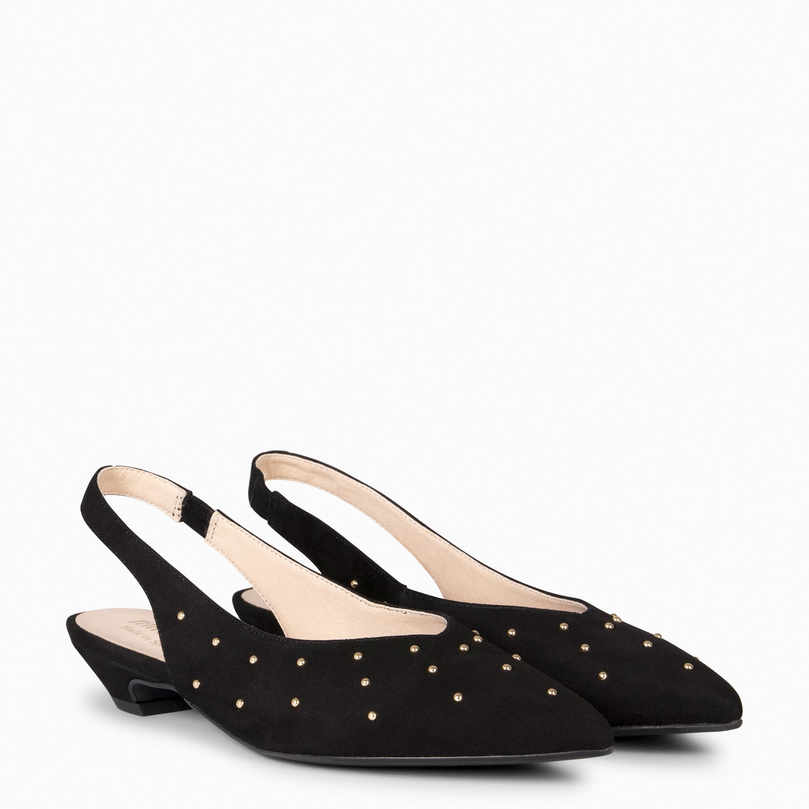 ORION – ZAPATOS BAJOS DESTALONADOS CON TACHAS NEGRO