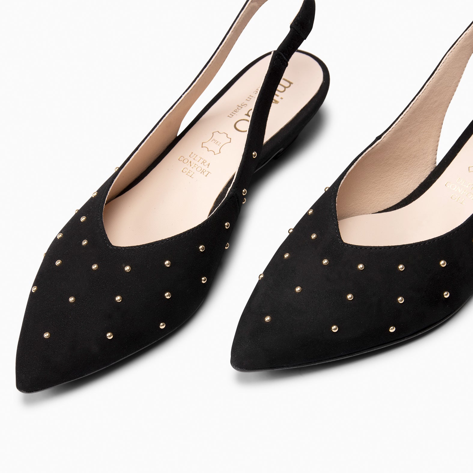 ORION – ZAPATOS BAJOS DESTALONADOS CON TACHAS NEGRO