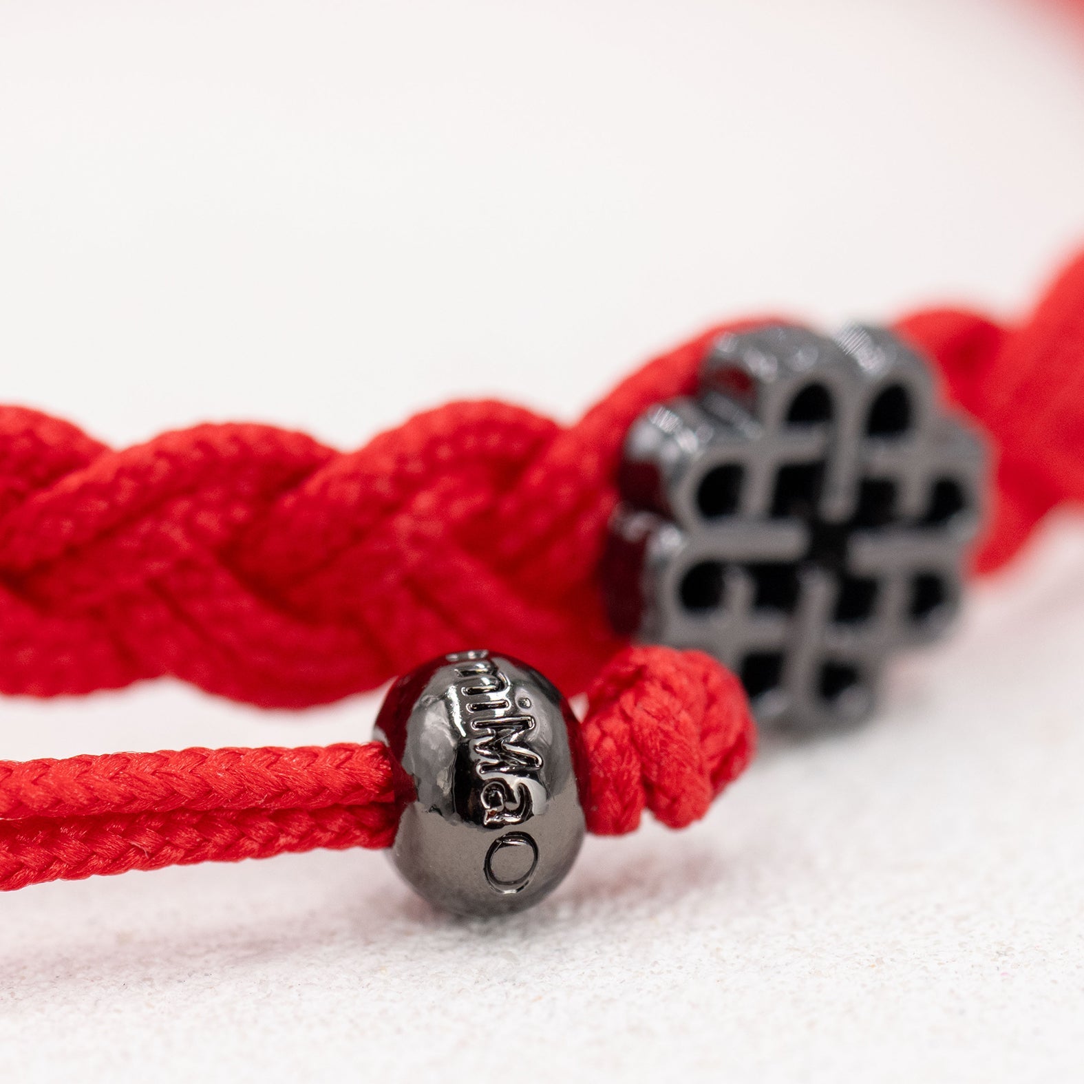 PULSERA ROJA DE LA SUERTE