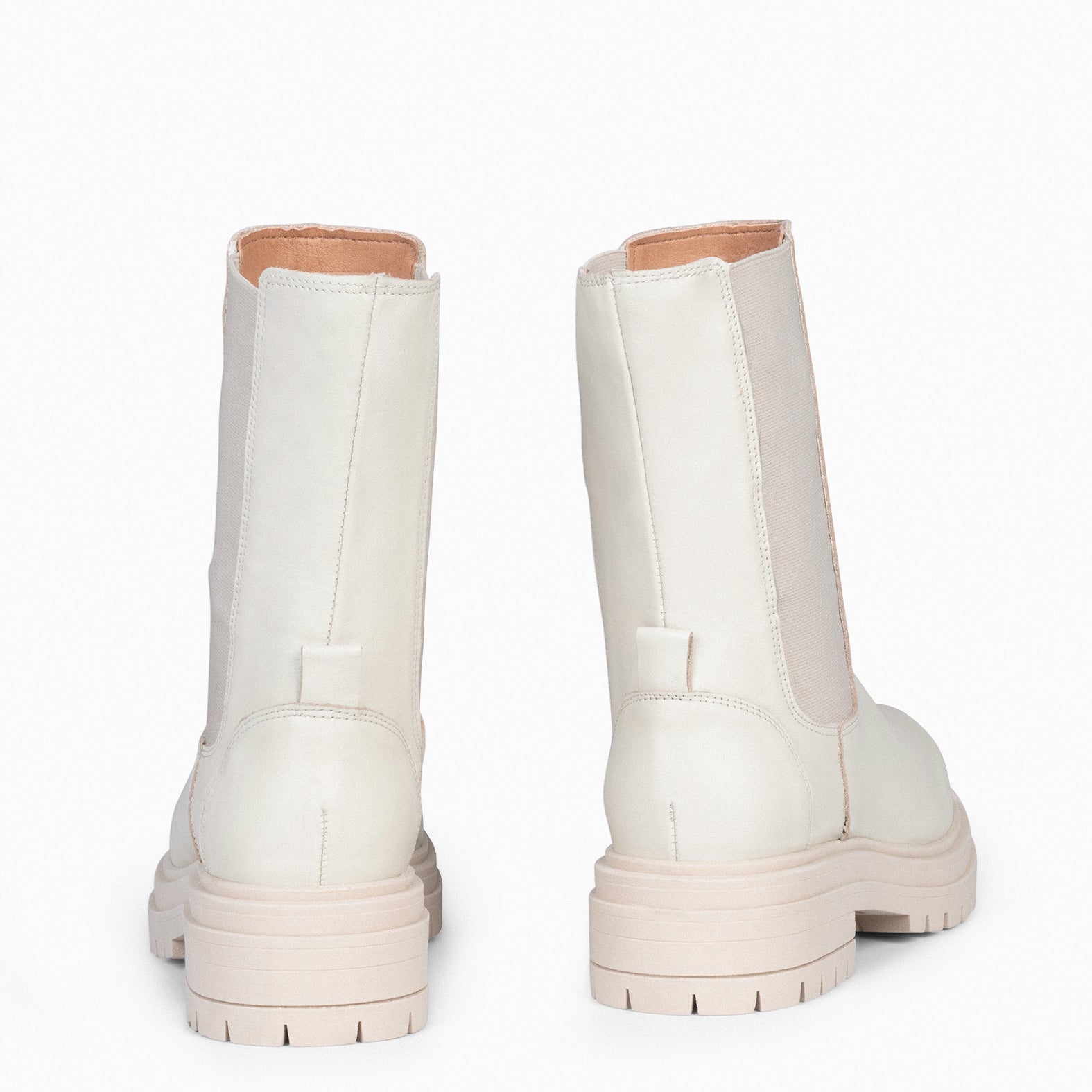 STAMFORD - Botines Chelsea CREMA con Plataforma Track