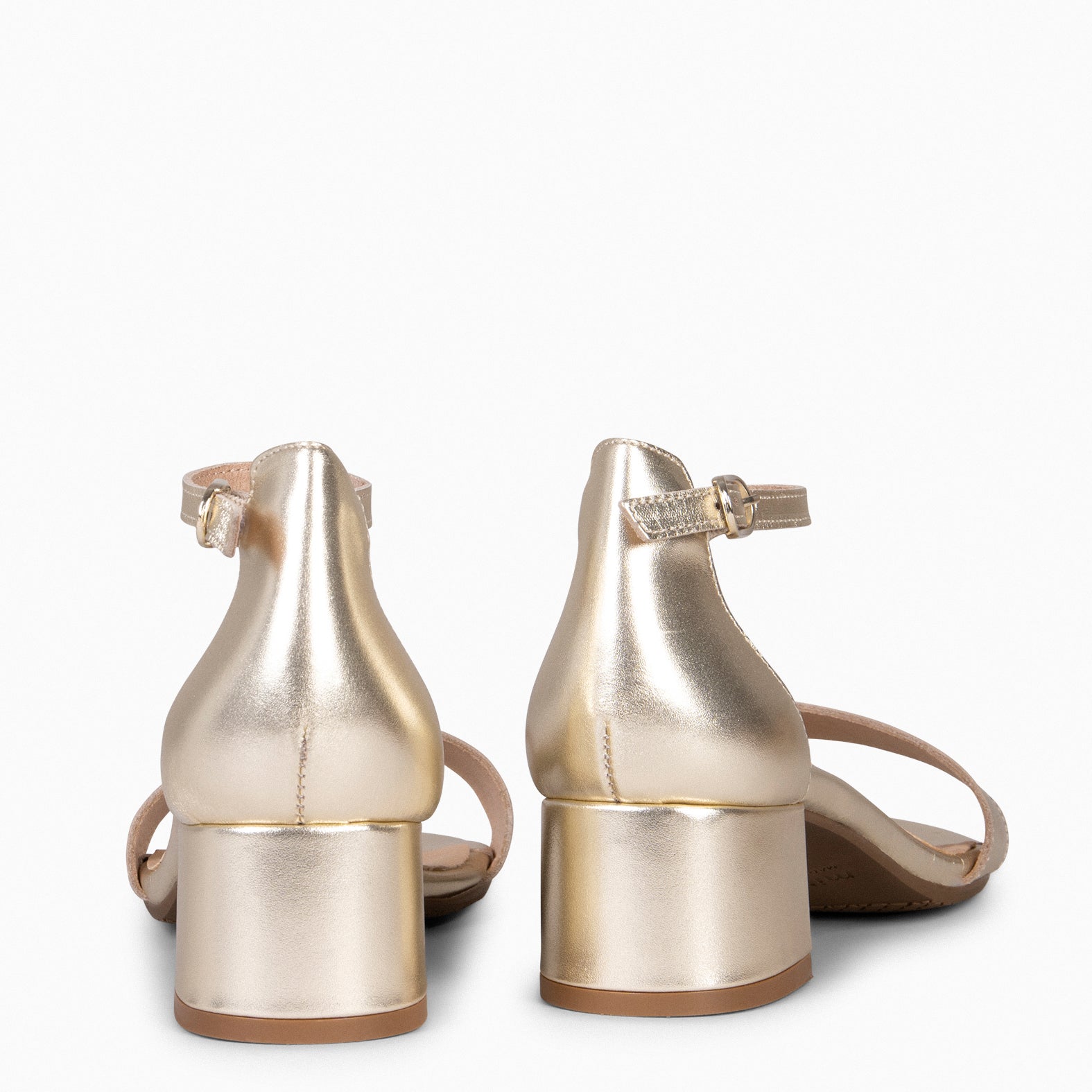 BEATRIZ – Sandalias de tacón ancho PLATINO