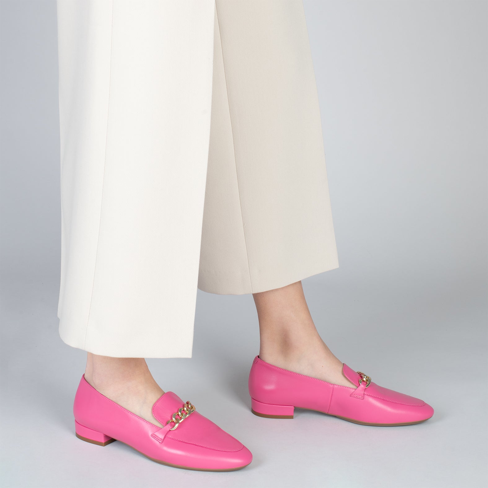 CHAIN – Mocasines planos de mujer FUCSIA
