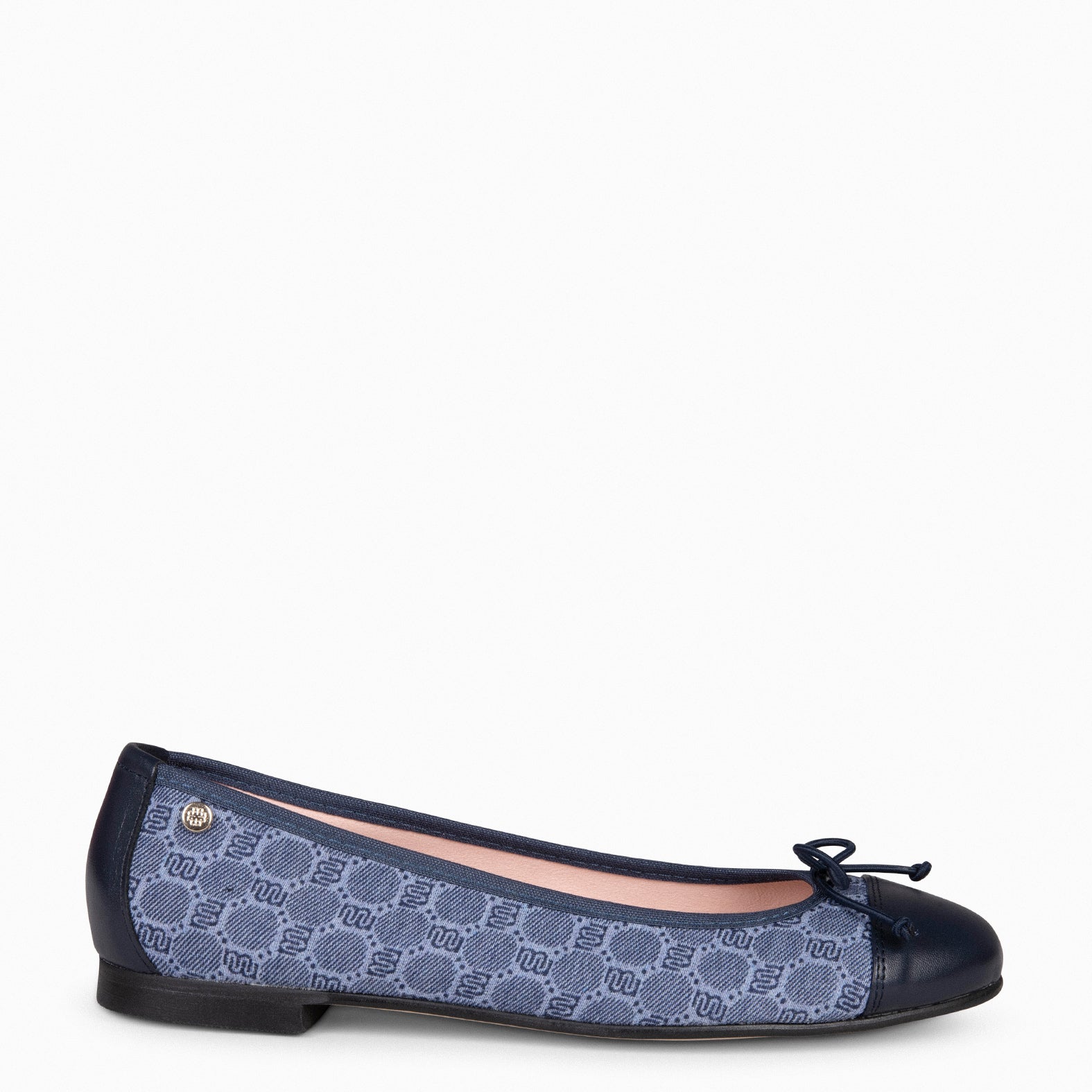 VICTORIA - Bailarina con lazo MARINO