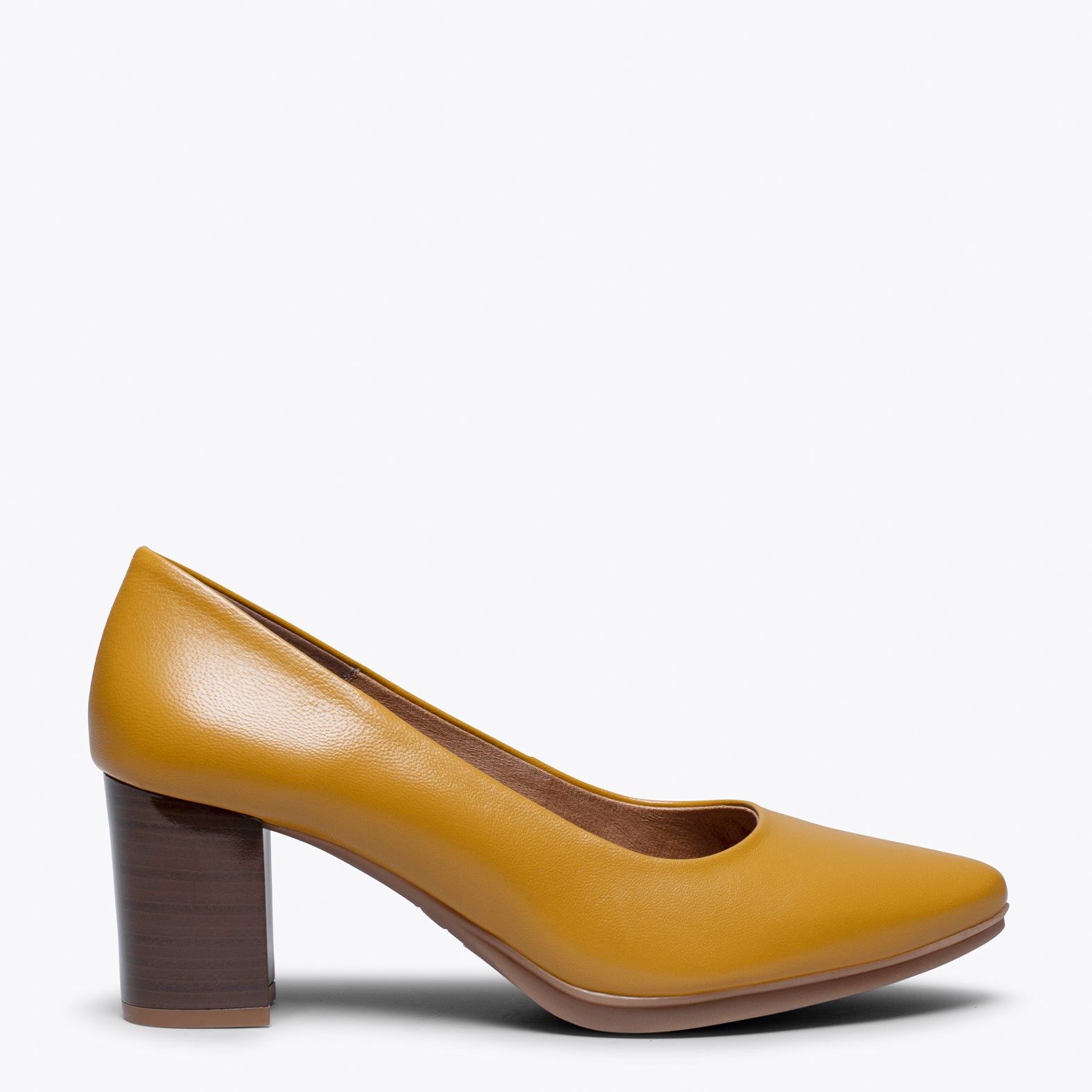 URBAN S SALON - Zapato MOSTAZA con tacón madera