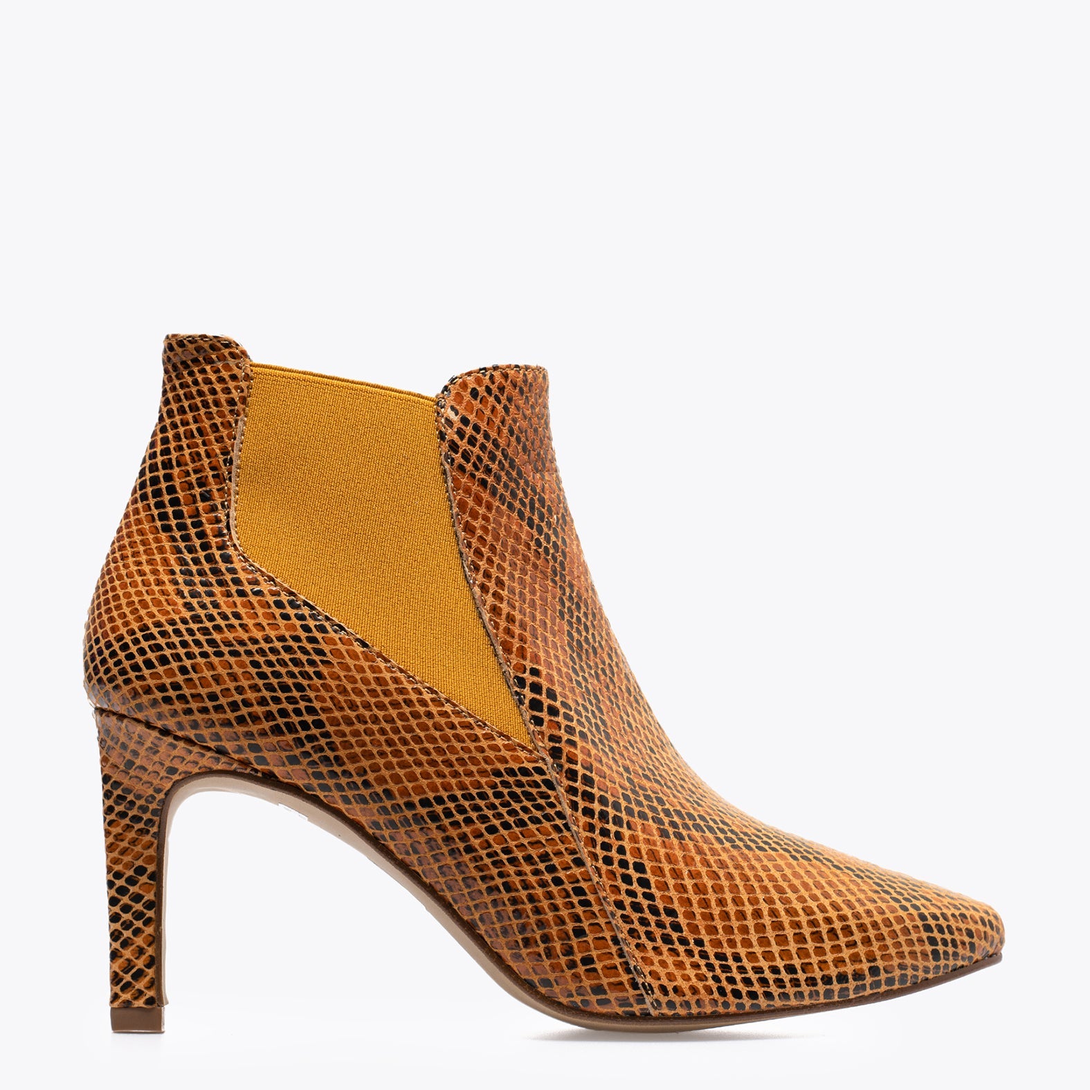 SAUVAGE Botín animal print tacón NARANJA