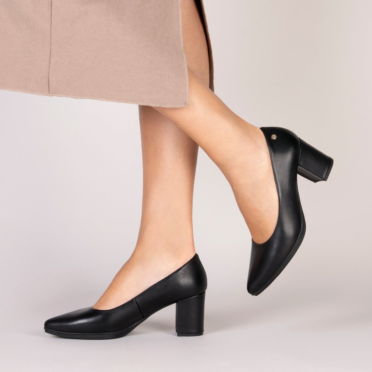 URBAN S SALÓN - Zapatos de tacón medio de napa NEGRO