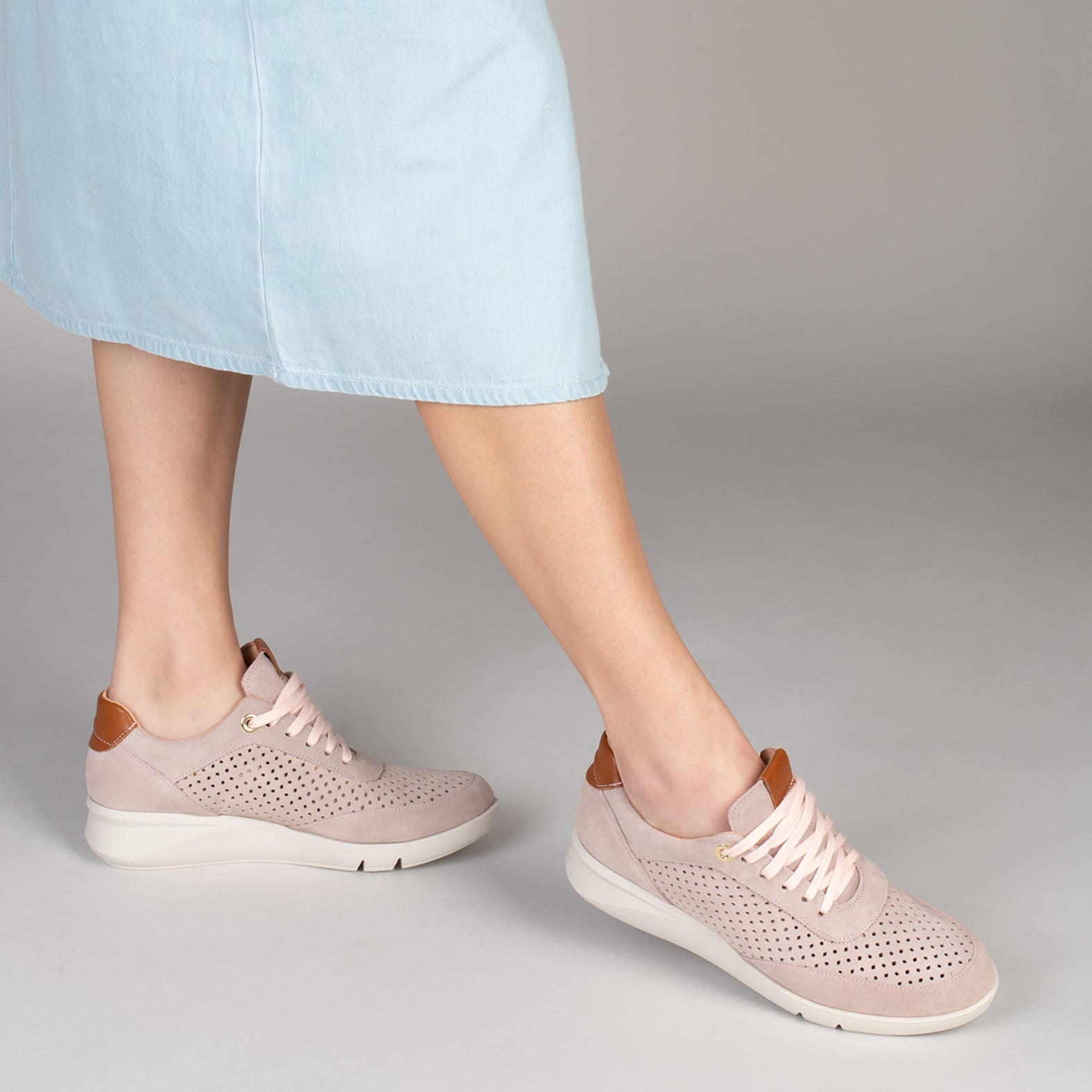 BLUCHER DEPORTIVO - Zapatillas con cuña para mujer NUDE