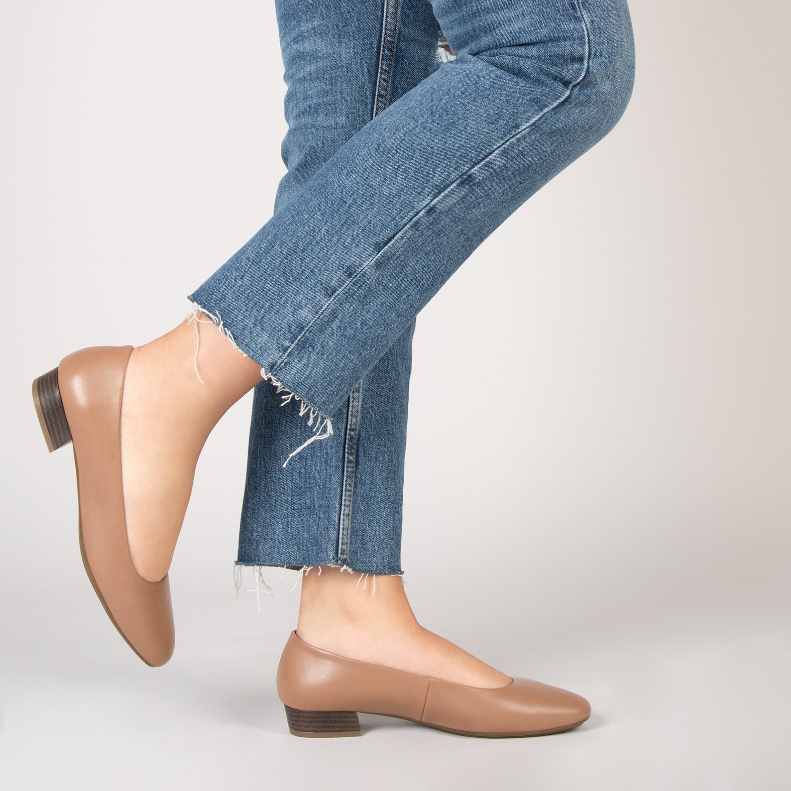 URBAN XS Zapatos de tacón bajo de napa MAQUILLAJE