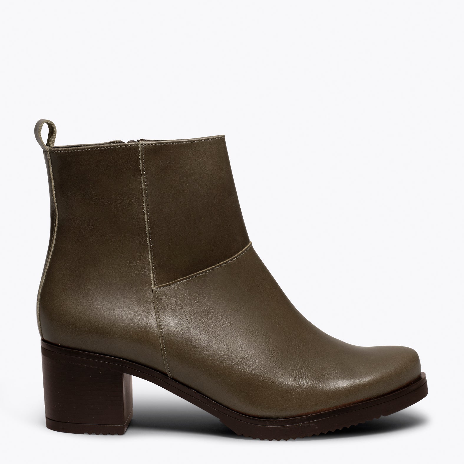 STEP – Botín TAUPE con tacón