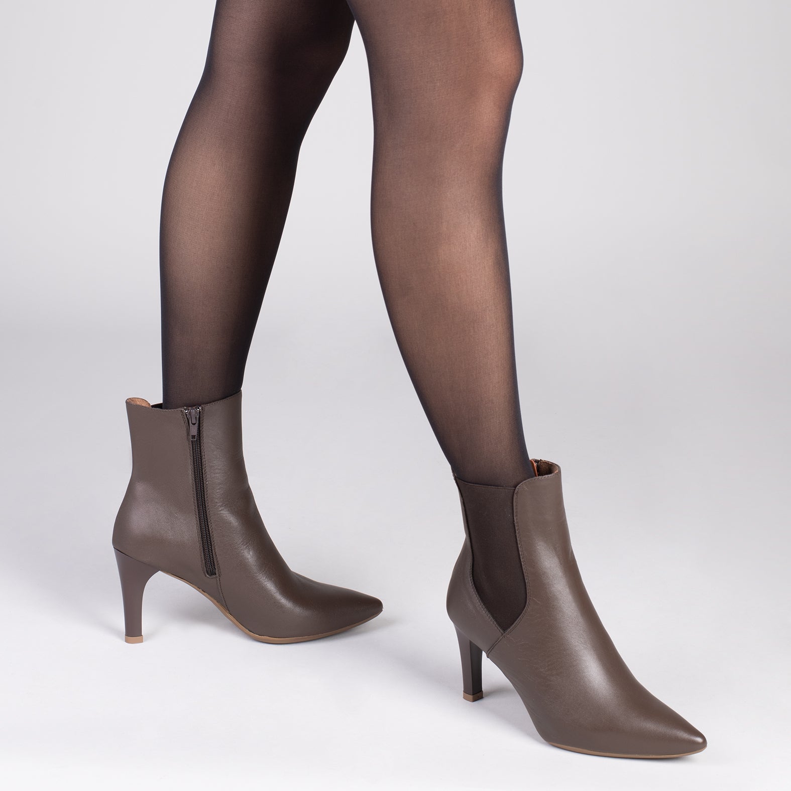 BOTÍN GLAM – Botines de vestir con tacón alto MARRÓN