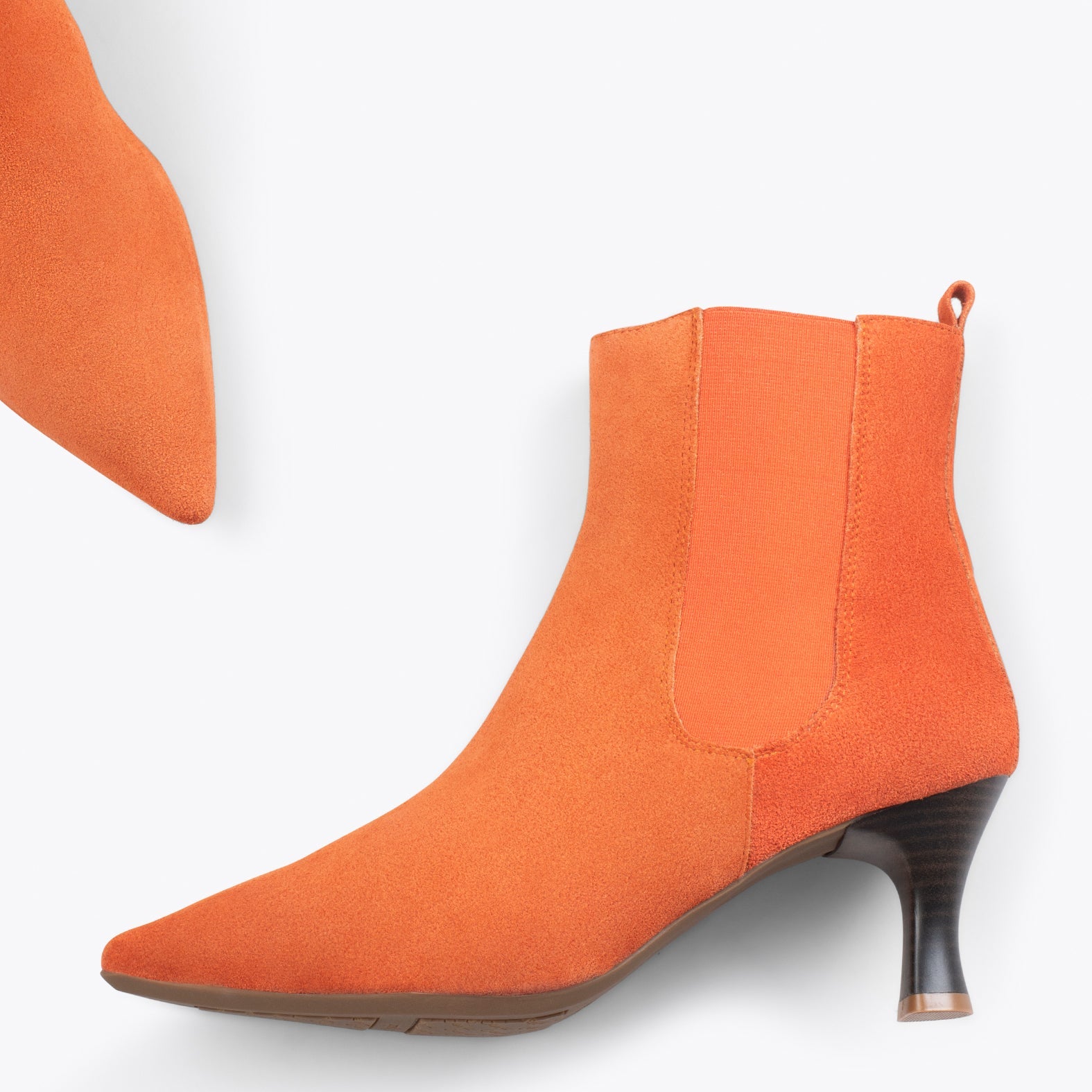 CHIC – Botines chelsea con tacón NARANJA