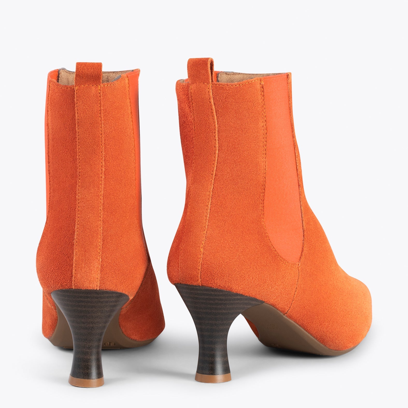 CHIC – Botines chelsea con tacón NARANJA