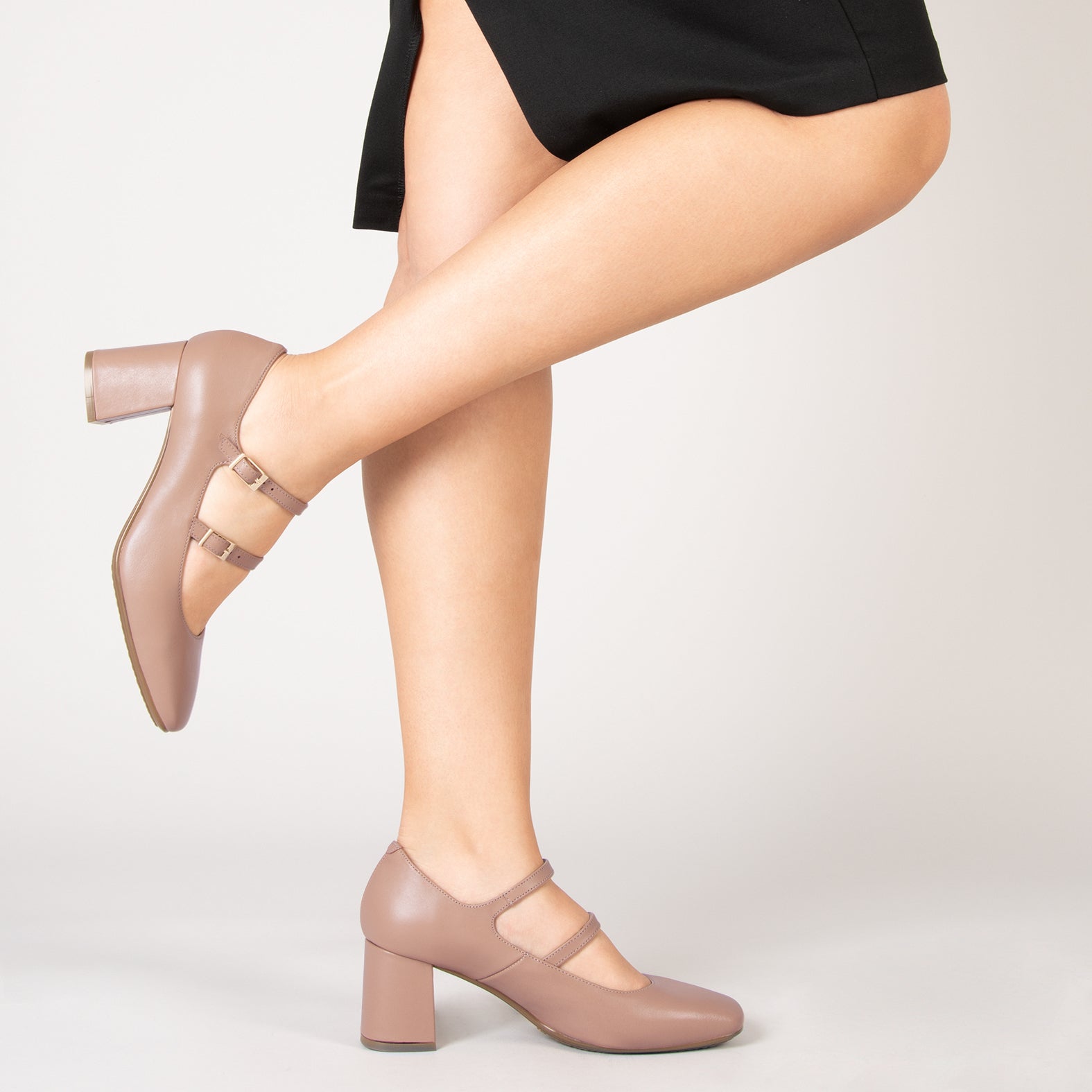 FEBRIS – Zapatos de napa con tiras NUDE