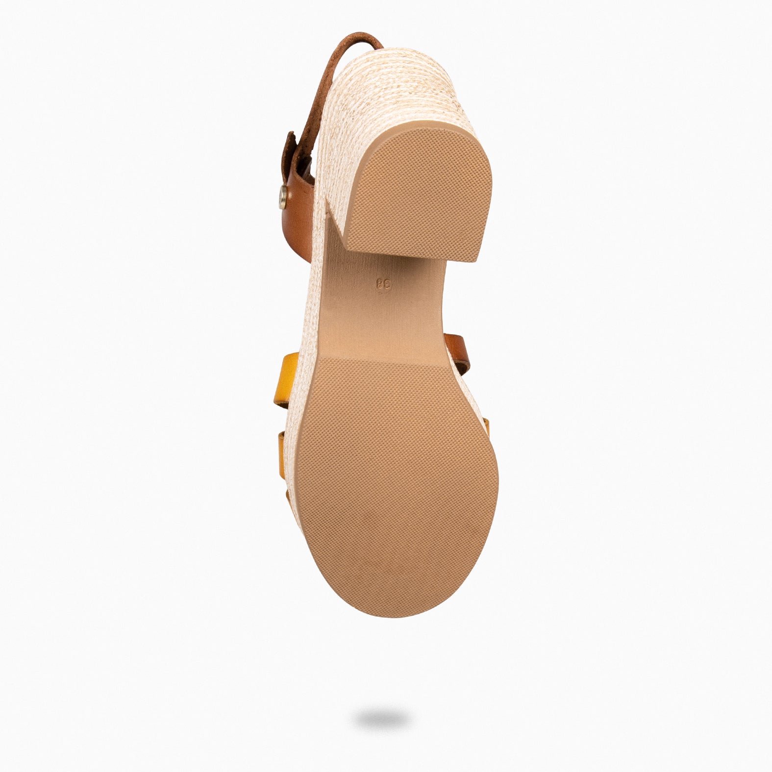 LARISA - Sandalia de plataforma CAMEL