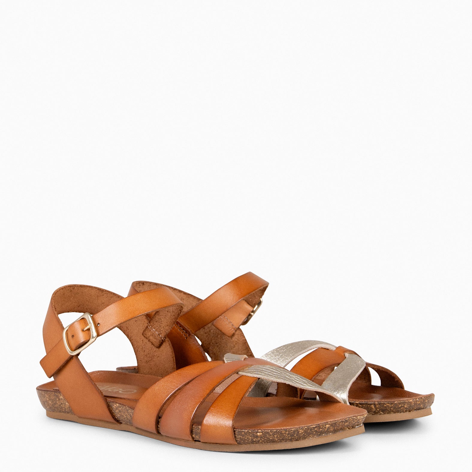 SALOMÉ - Sandalias planas con pulsera CAMEL
