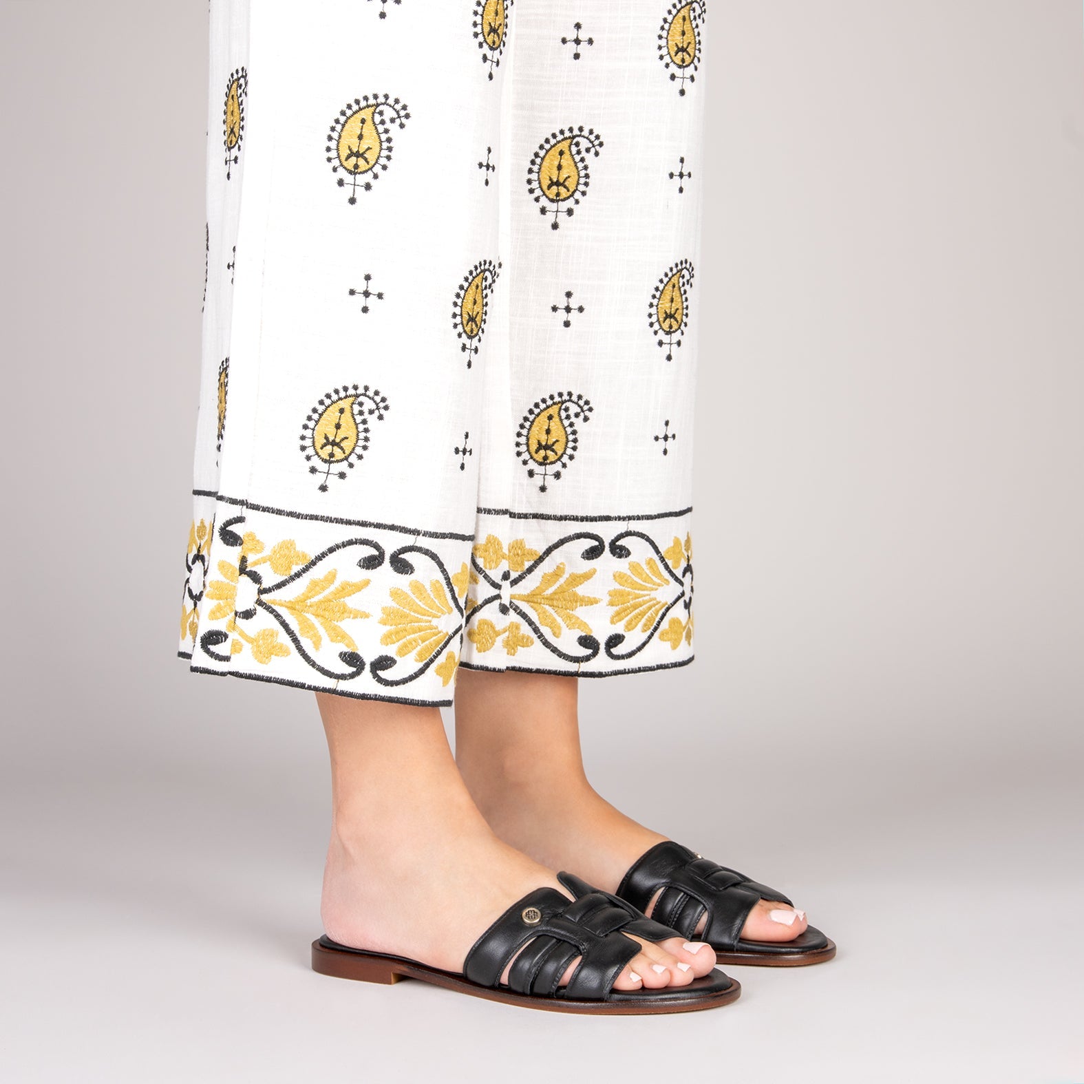 MENFIS - Sandalias elegantes de pala NEGRO