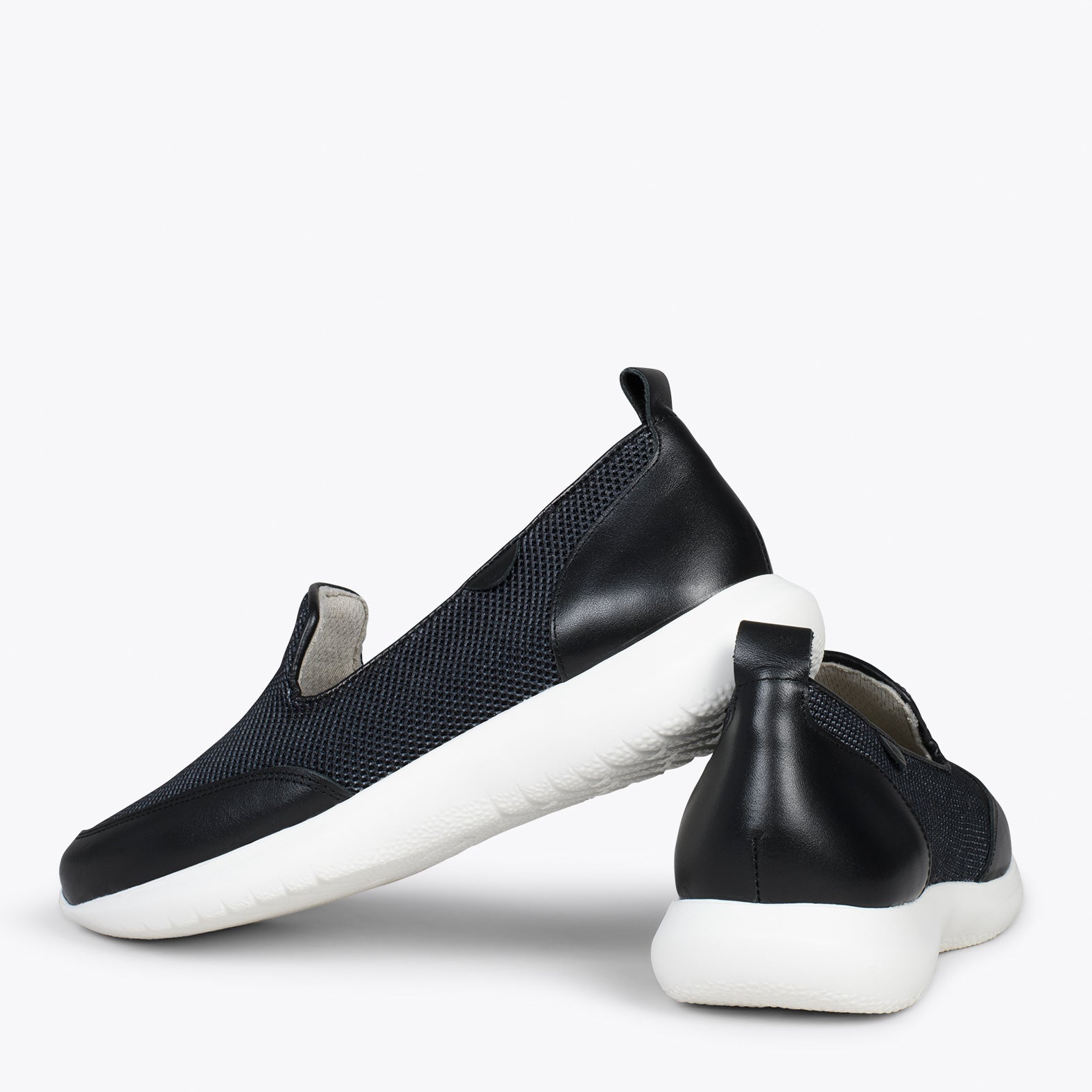 SLIPPER SPORT – Zapatilla sin cordones con diseño en rejilla NEGRO