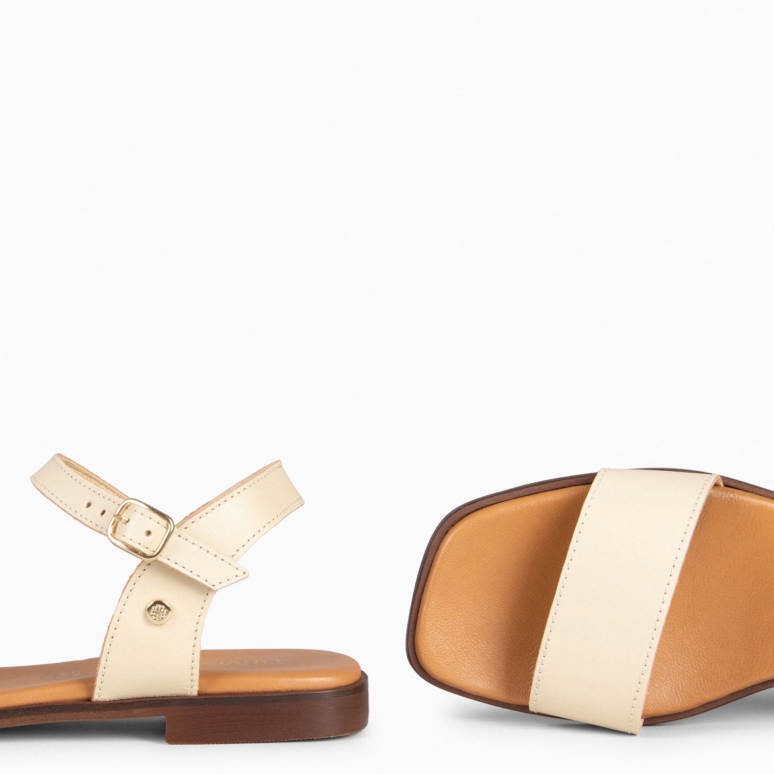 SANTORINI  - Sandalias planas BEIGE