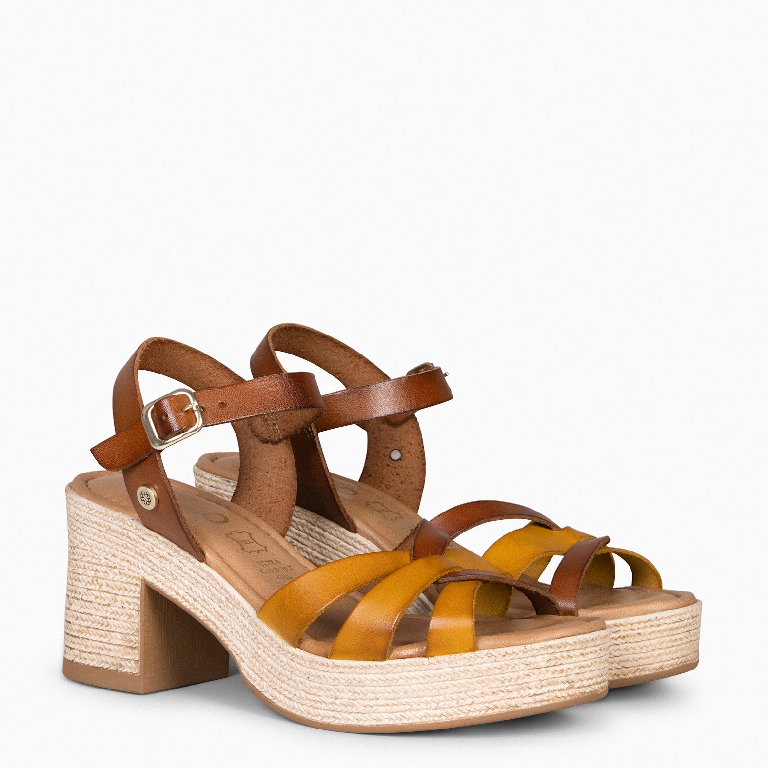 LARISA - Sandalia de plataforma CAMEL