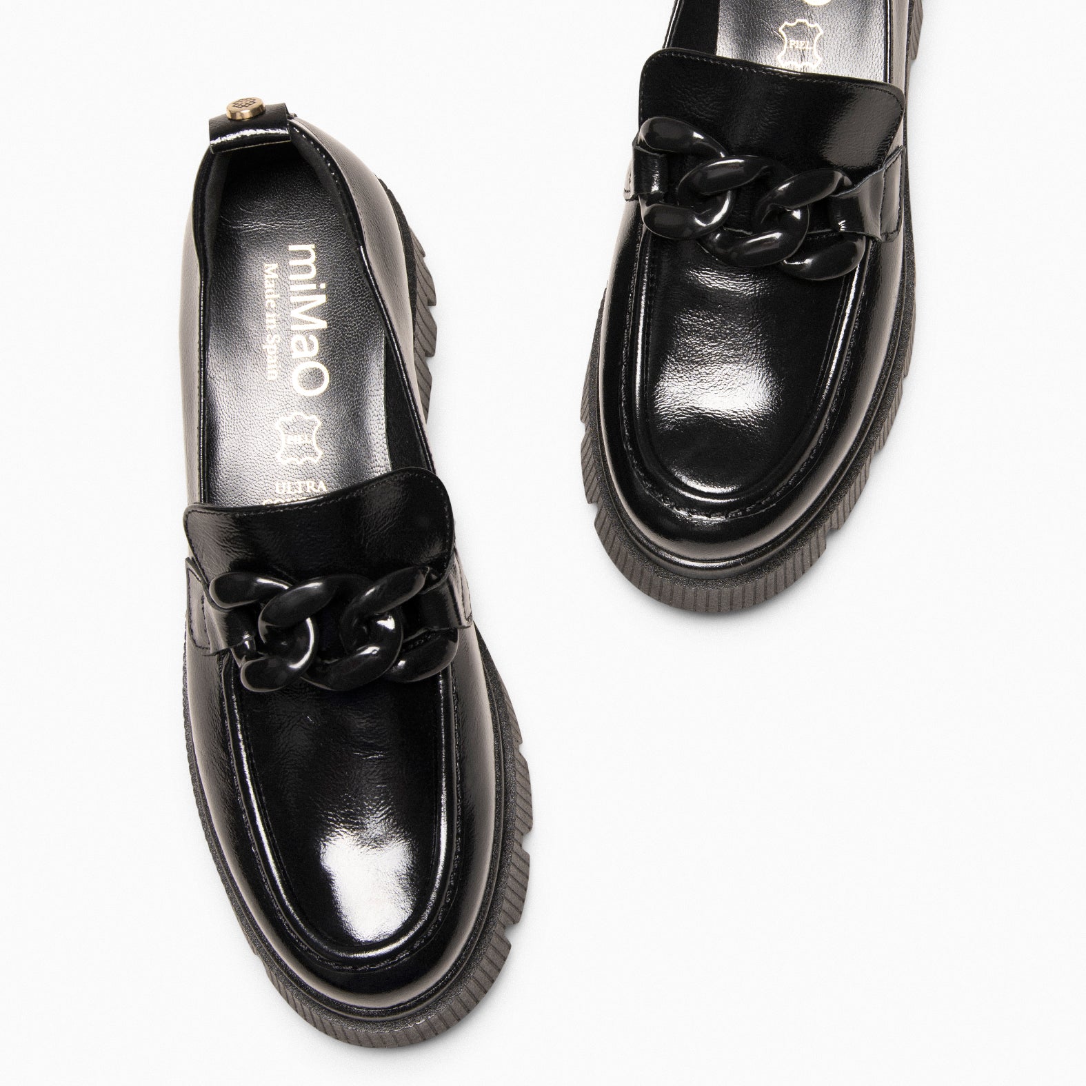 LOLA - Mocasín NEGRO con suela track