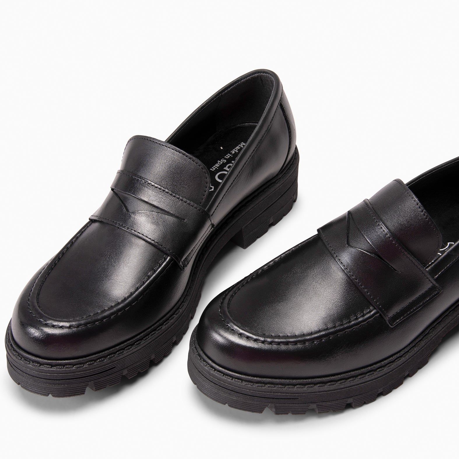 TRAVIS - Mocasin de piel de napa cepillada NEGRO