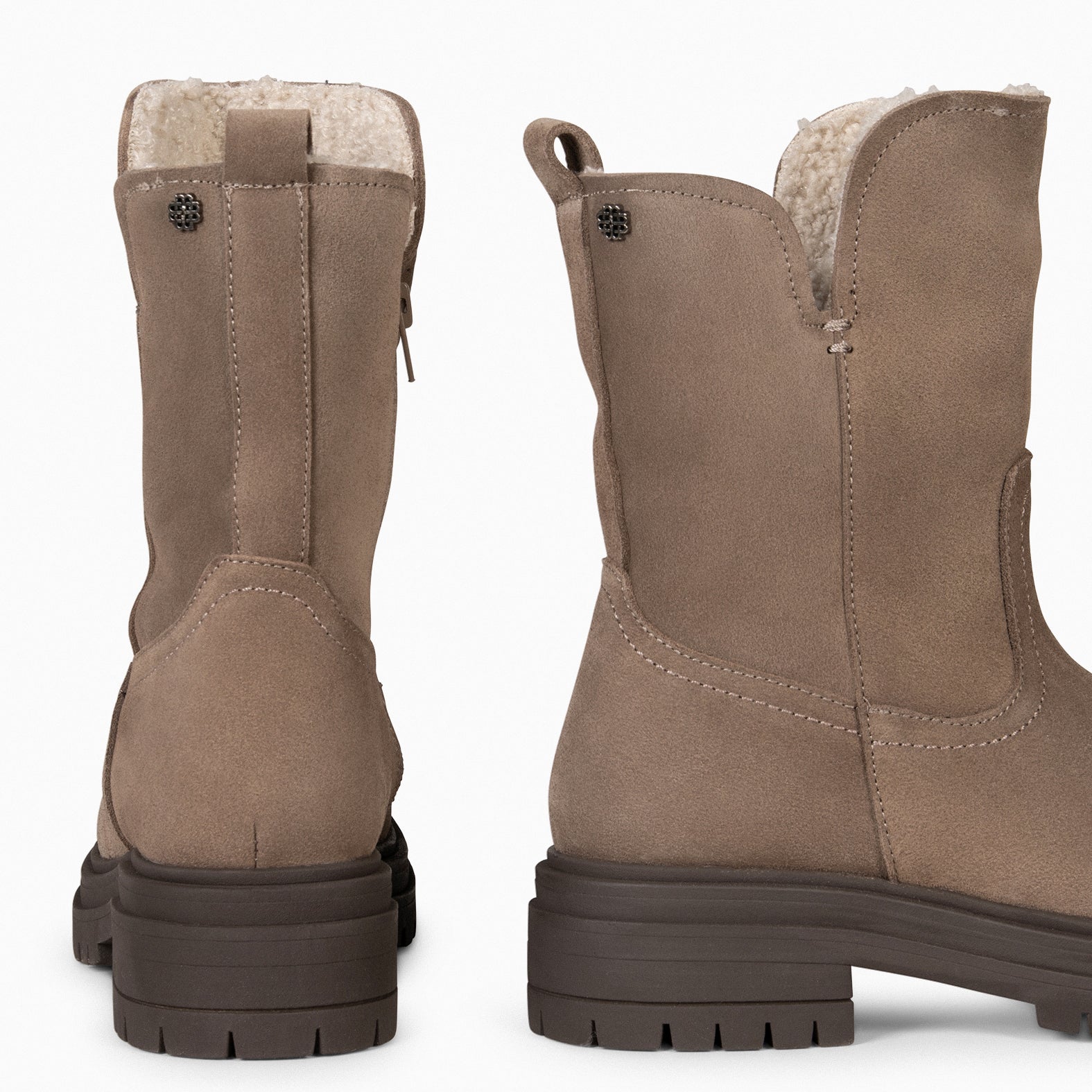 LAPONIA – Botin de mujer de piel de borrego  TAUPE