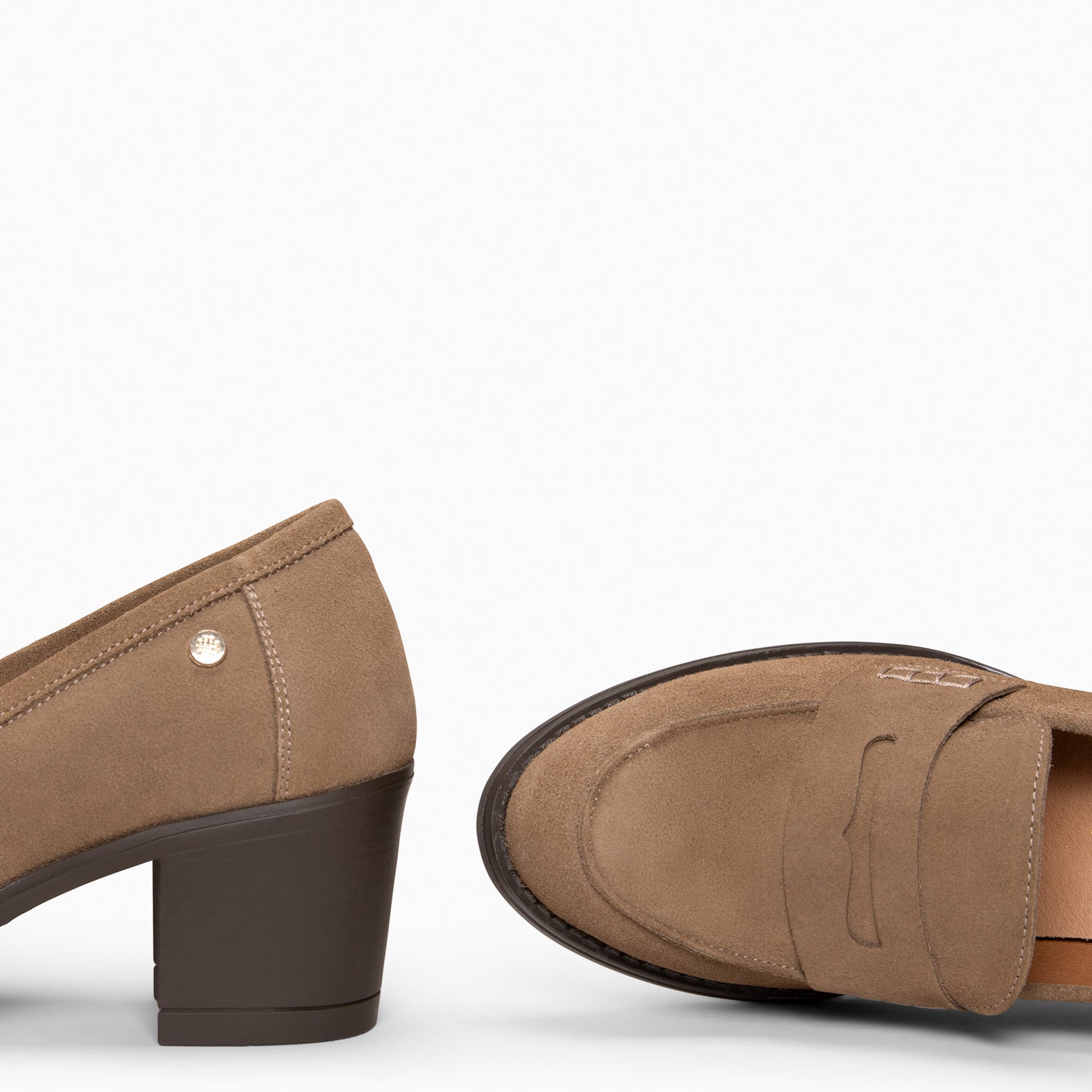LATTÉ – Mocasín con tacón TAUPE