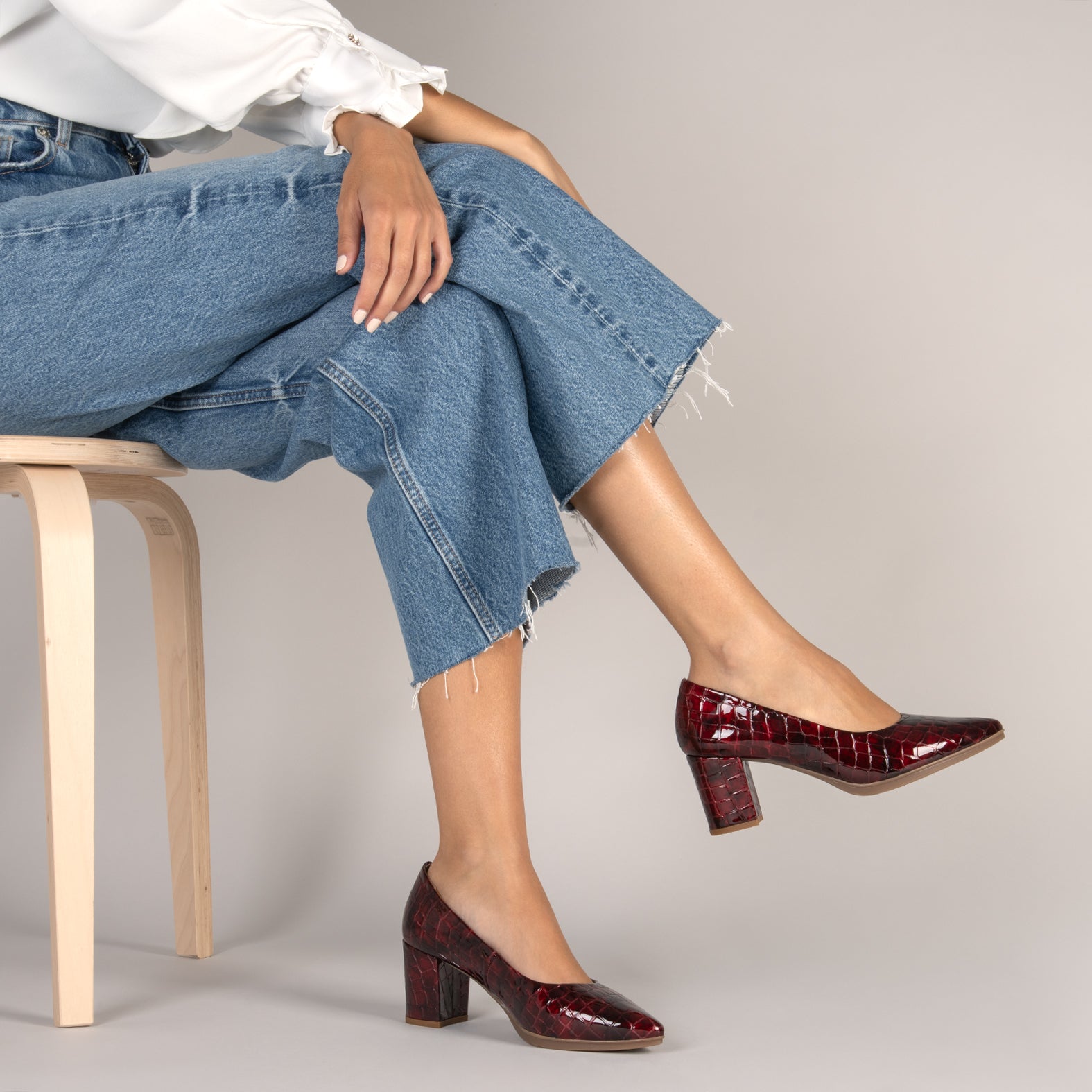URBAN S COCO – Zapatos de tacón con textura de cocodrilo BURDEOS