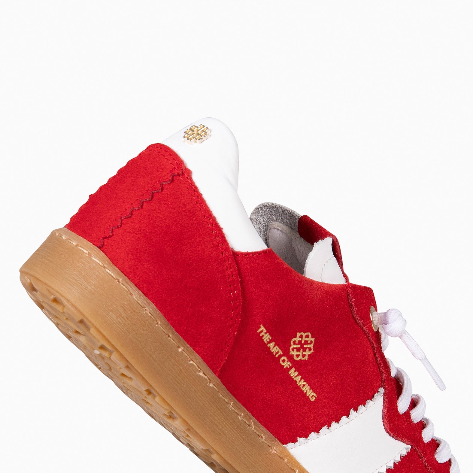 STÜDIO 01 - DEPORTIVOS ROJO