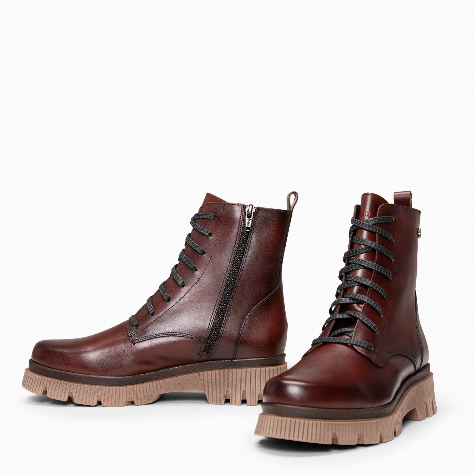 STONE - Botines militares de piel MARRON