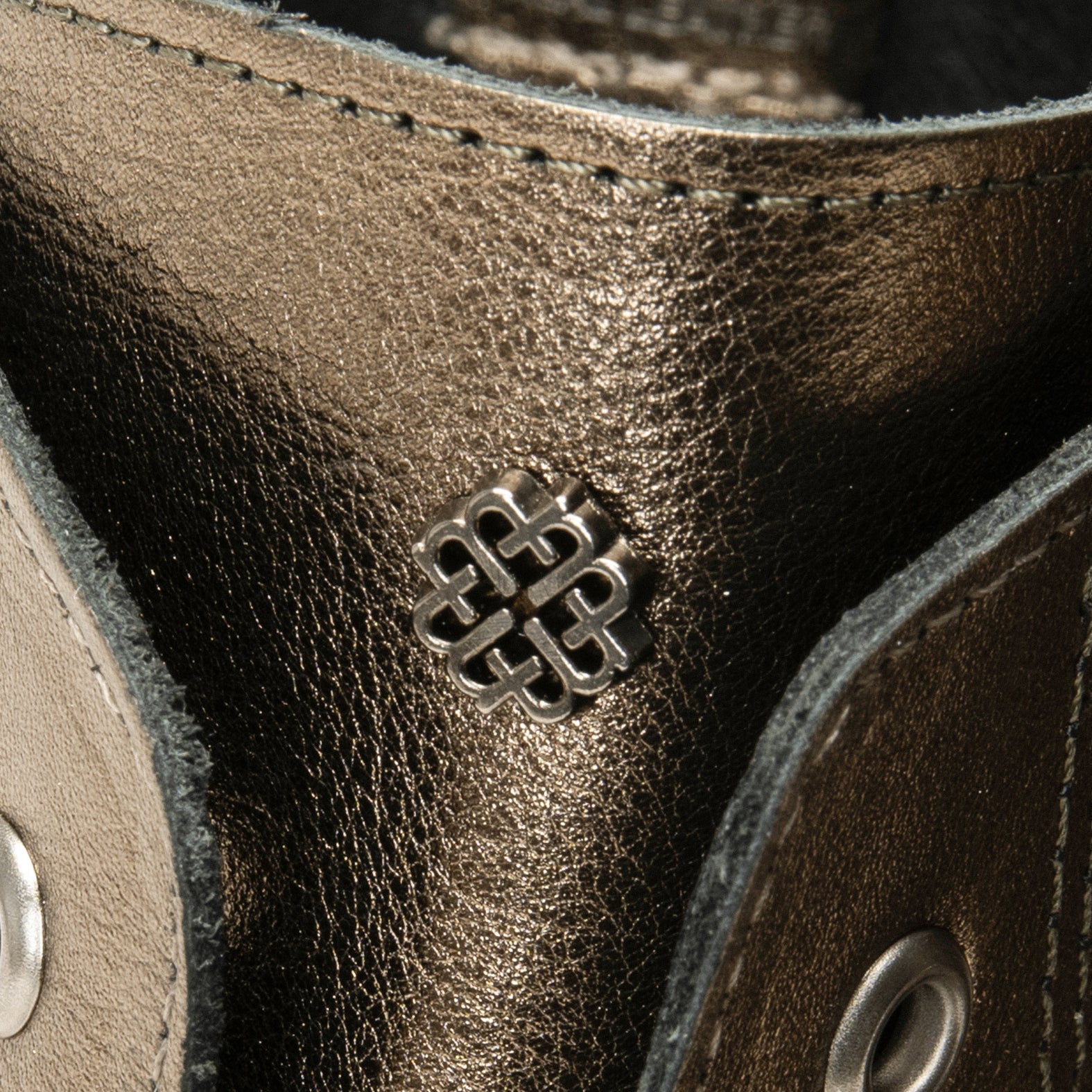 HALEN - Botas militares plataforma track DORADO