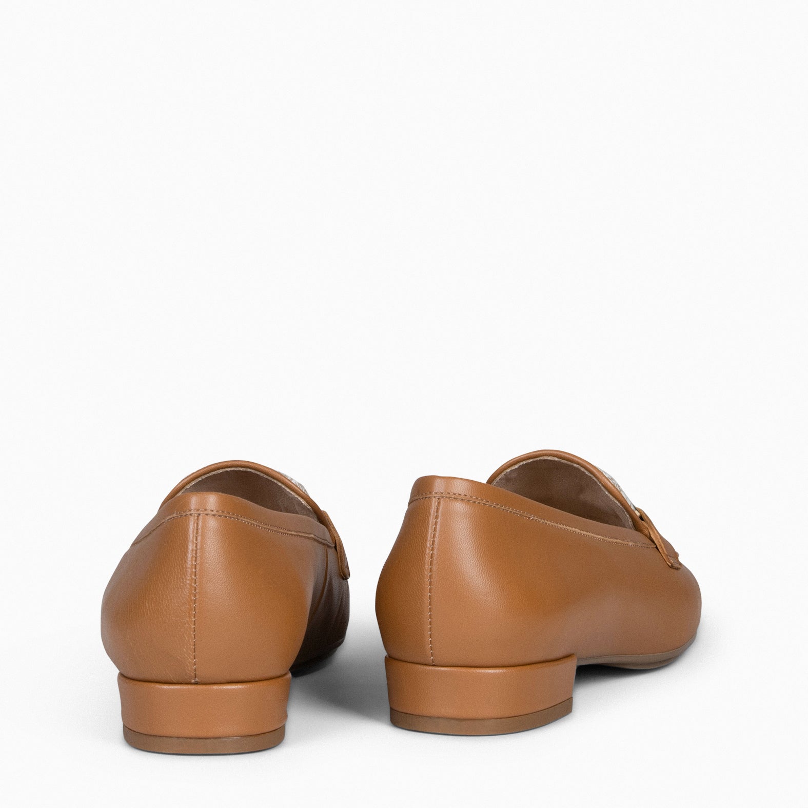 CALYPSO - Mocasines Tacón Ancho CAMEL