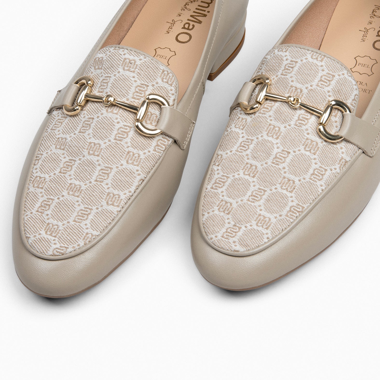CALYPSO - Mocasines Tacón Ancho TAUPE