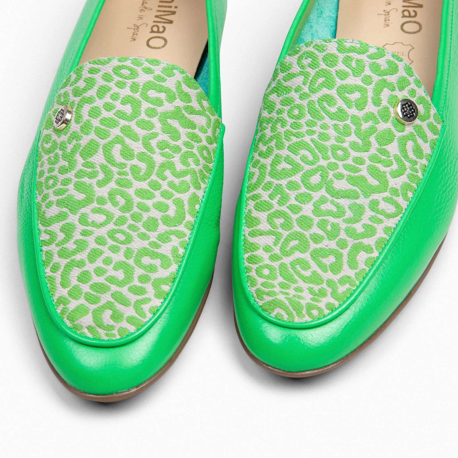 STYLE SAUVAGE - Mocasín tacón bajo VERDE
