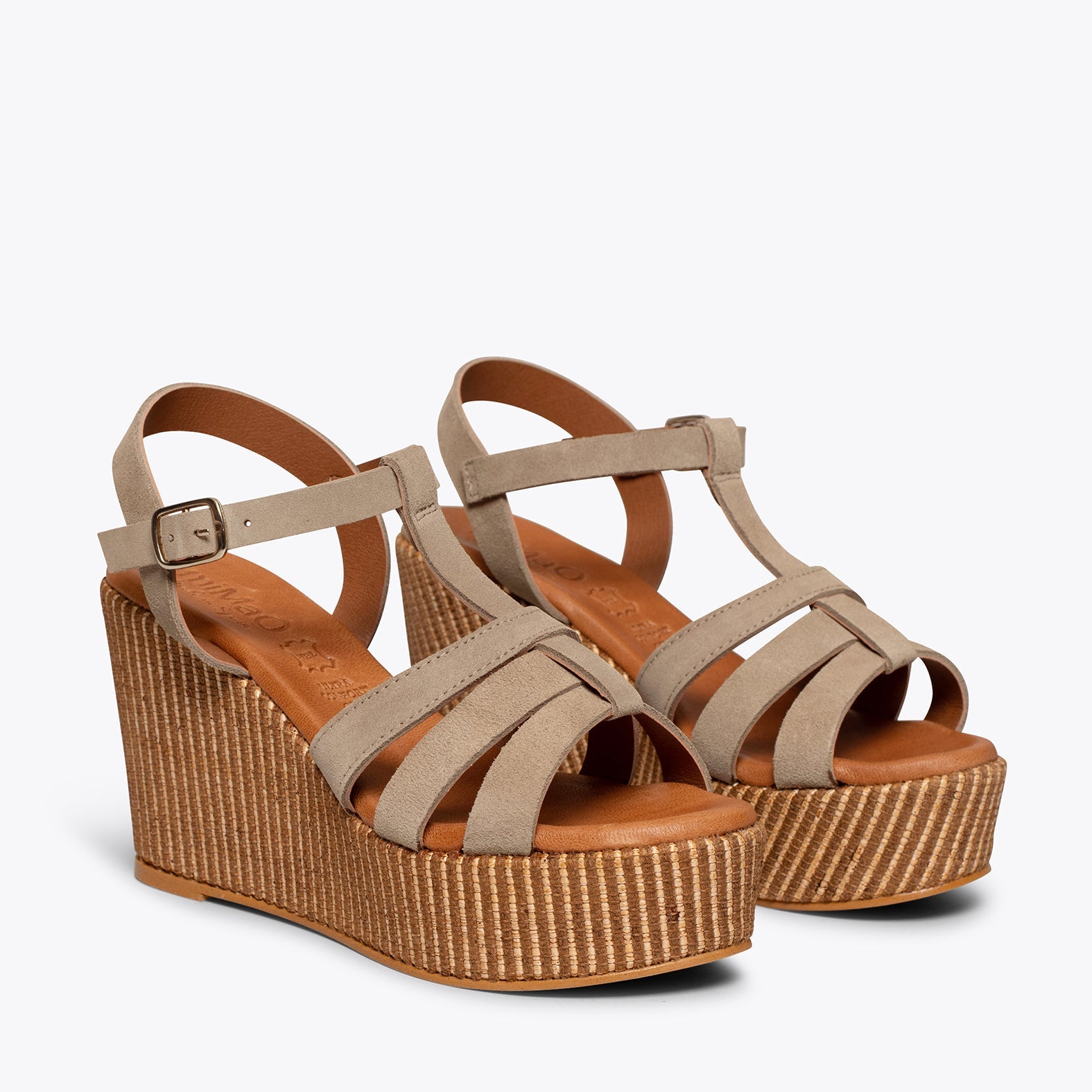 ÁMBAR - Cuñas TAUPE con plataforma de rafia