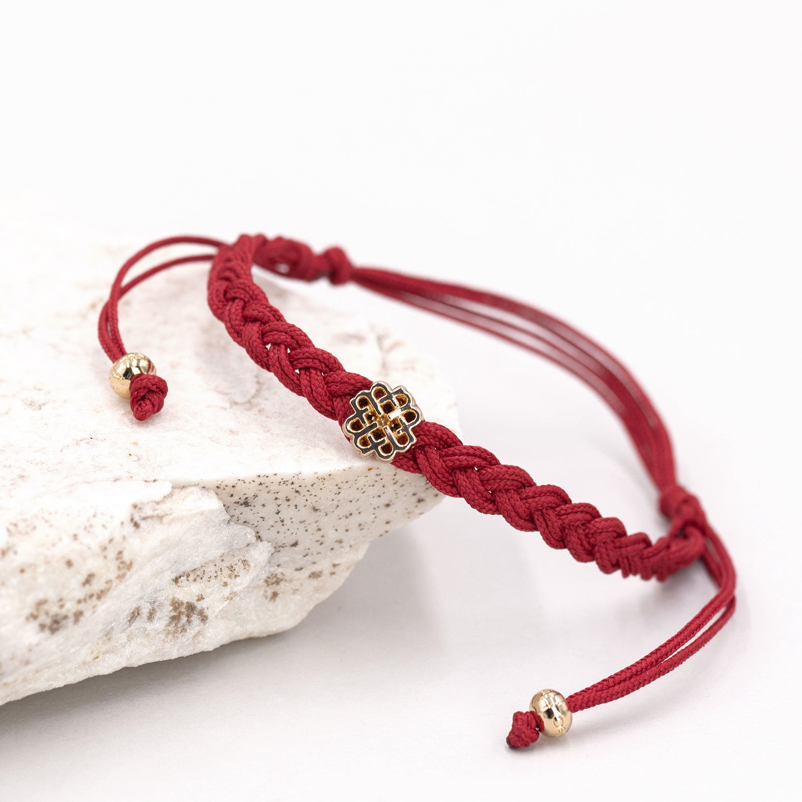PULSERA ROJA DE LA FELICIDAD ORO