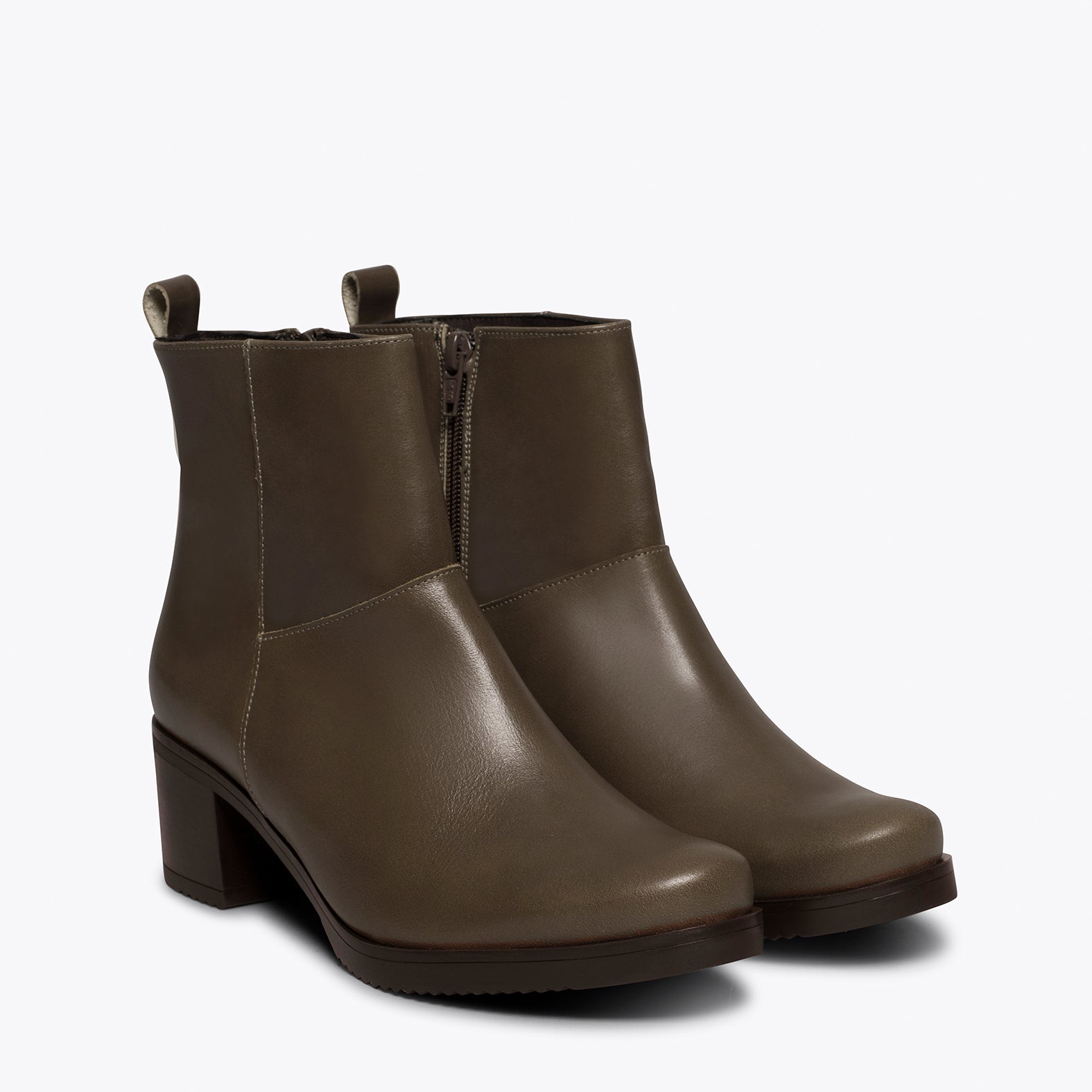 STEP – Botín TAUPE con tacón