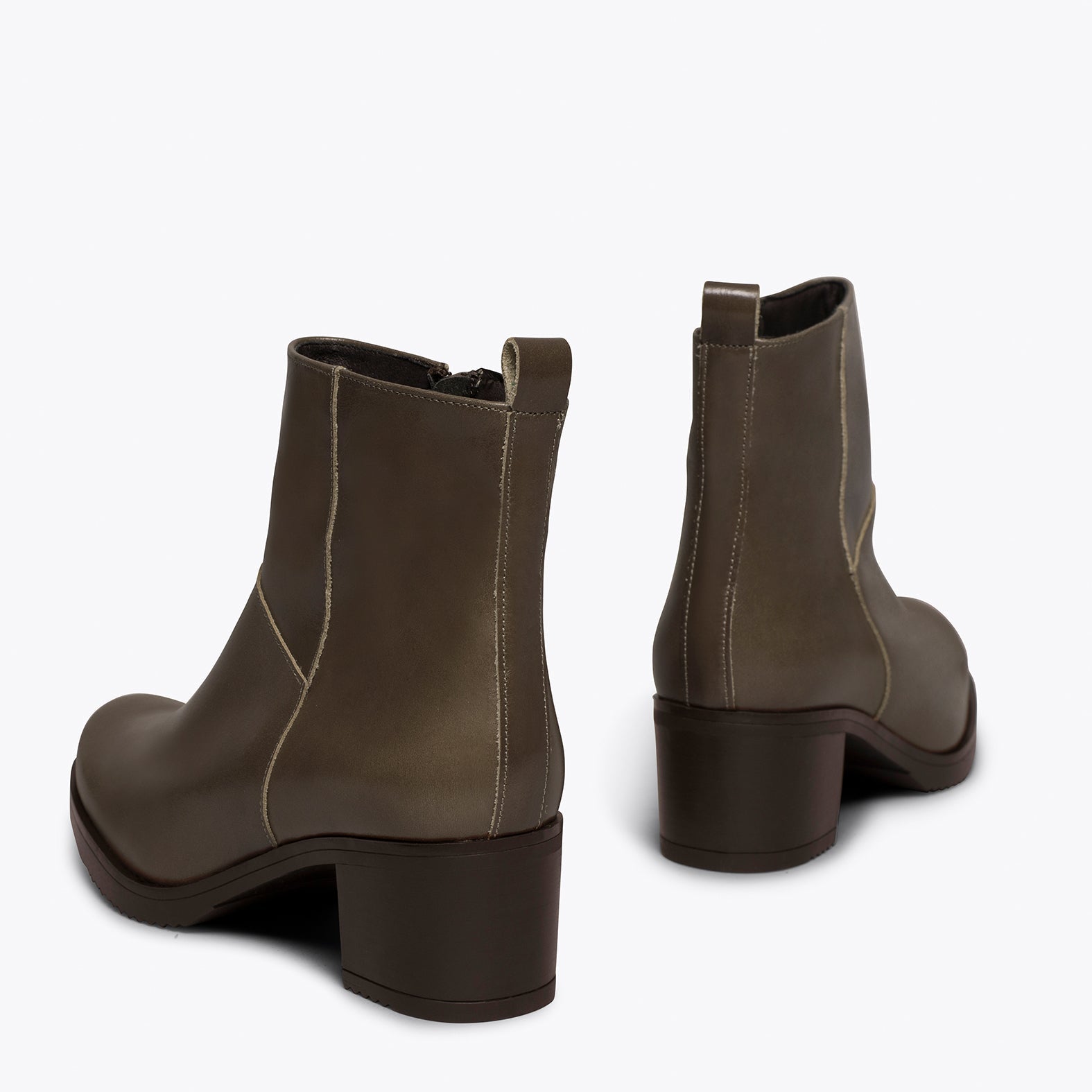STEP – Botín TAUPE con tacón
