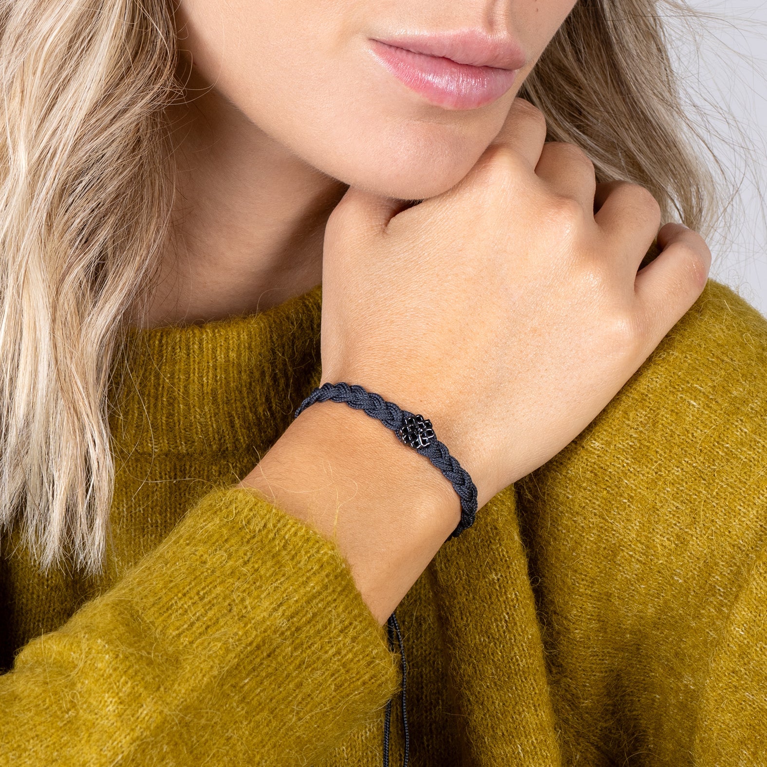 PULSERA GRIS DE LA SERENIDAD